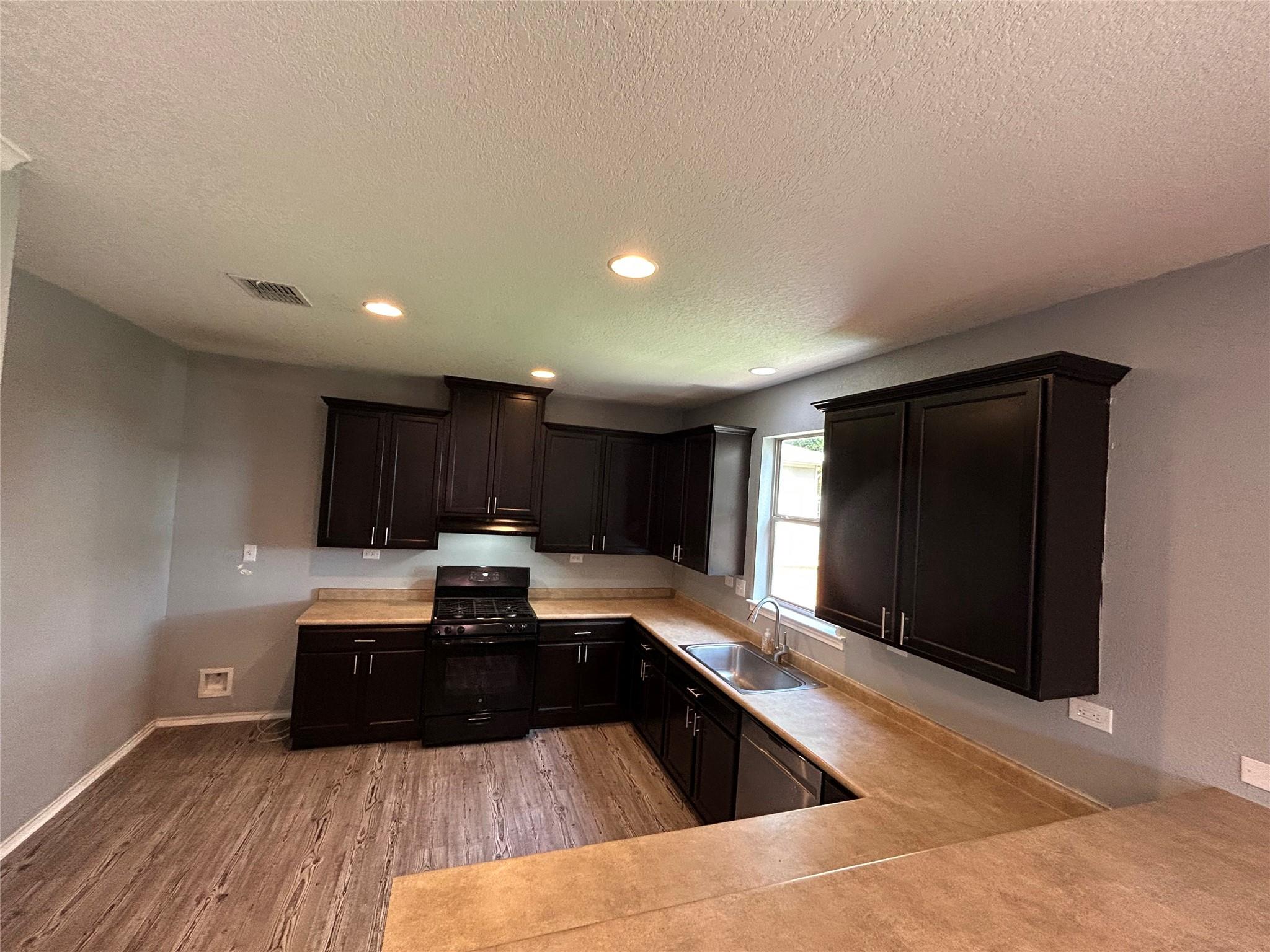 Image 13 of 40 For 125 Lilly Crk