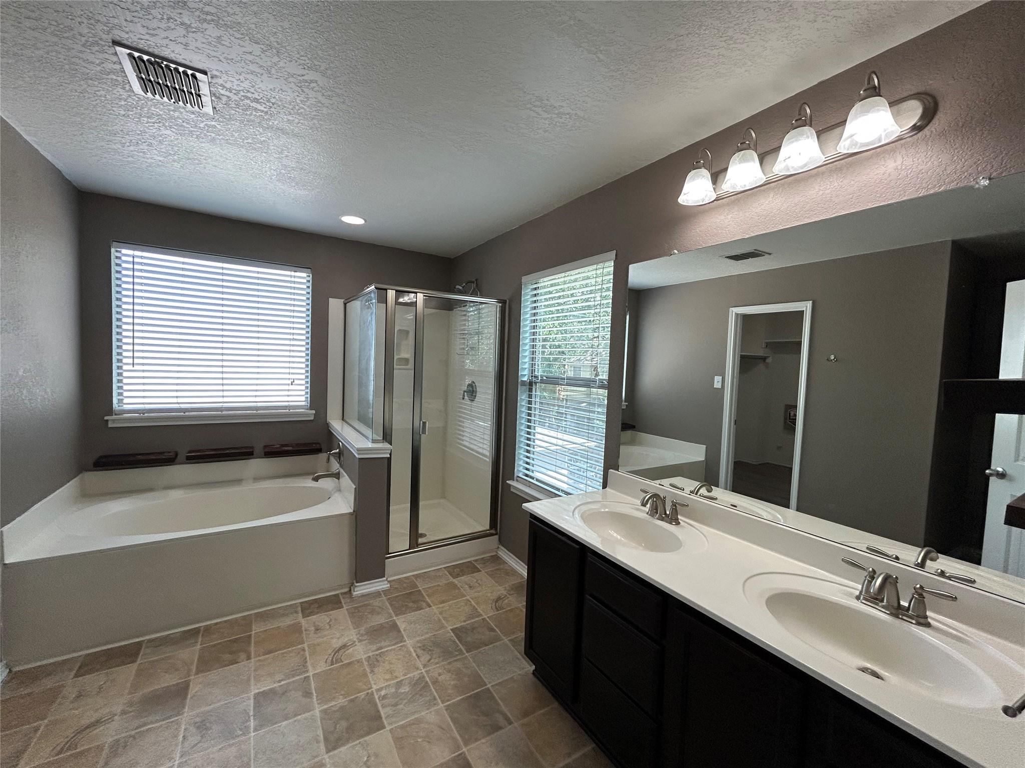 Image 26 of 40 For 125 Lilly Crk