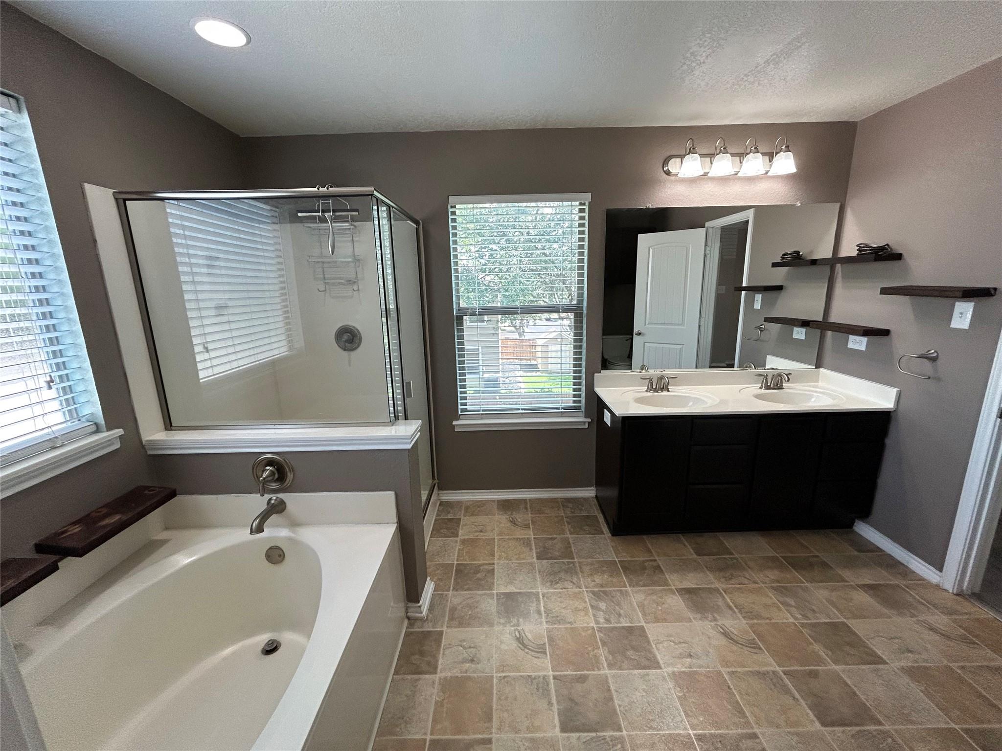 Image 28 of 40 For 125 Lilly Crk