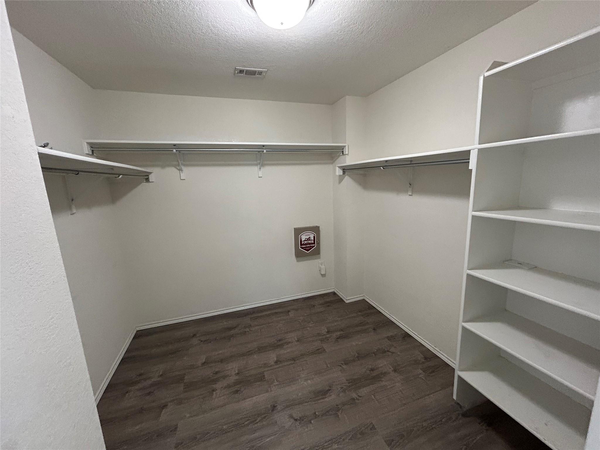 Image 29 of 40 For 125 Lilly Crk