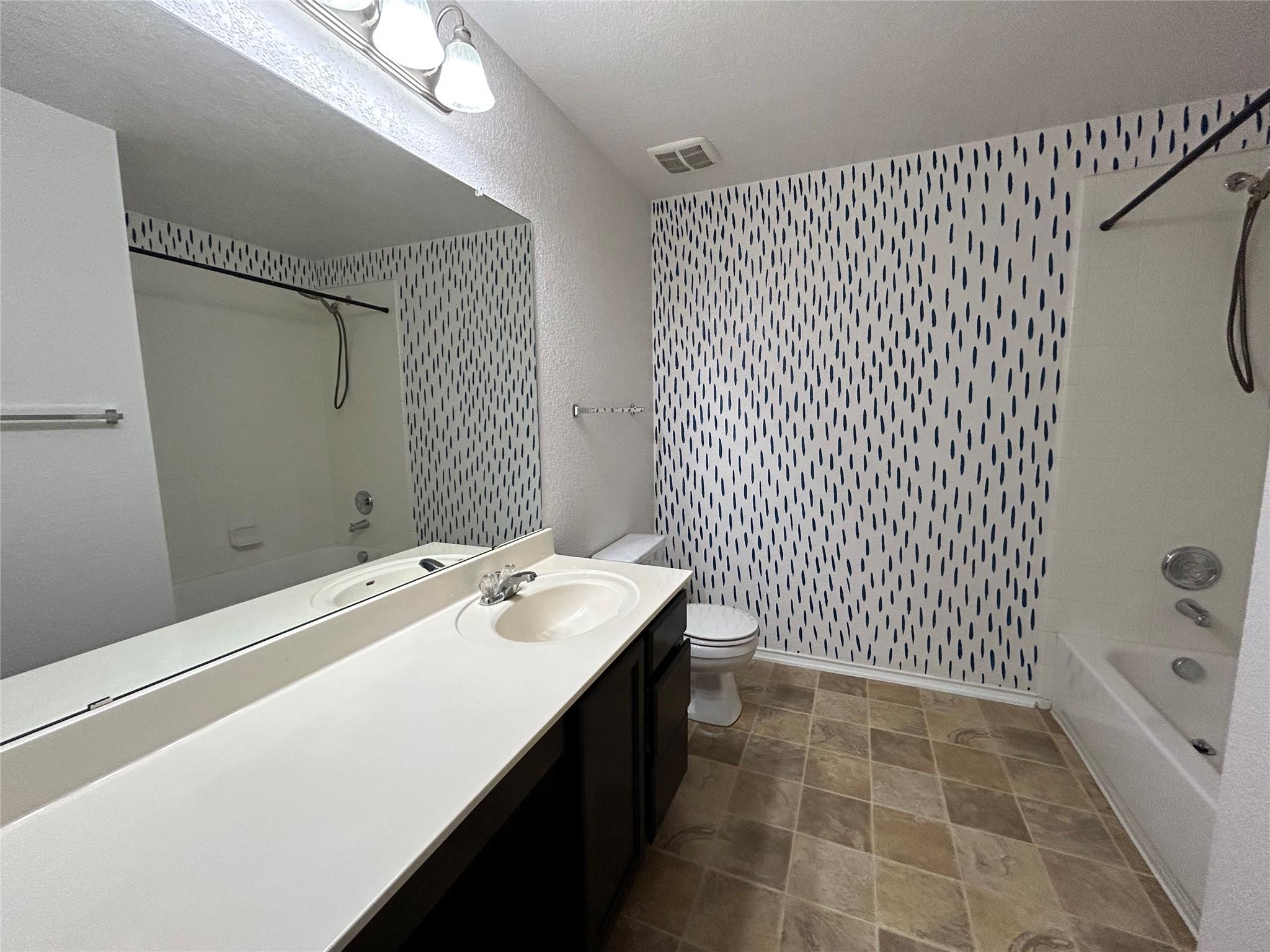 Image 32 of 40 For 125 Lilly Crk