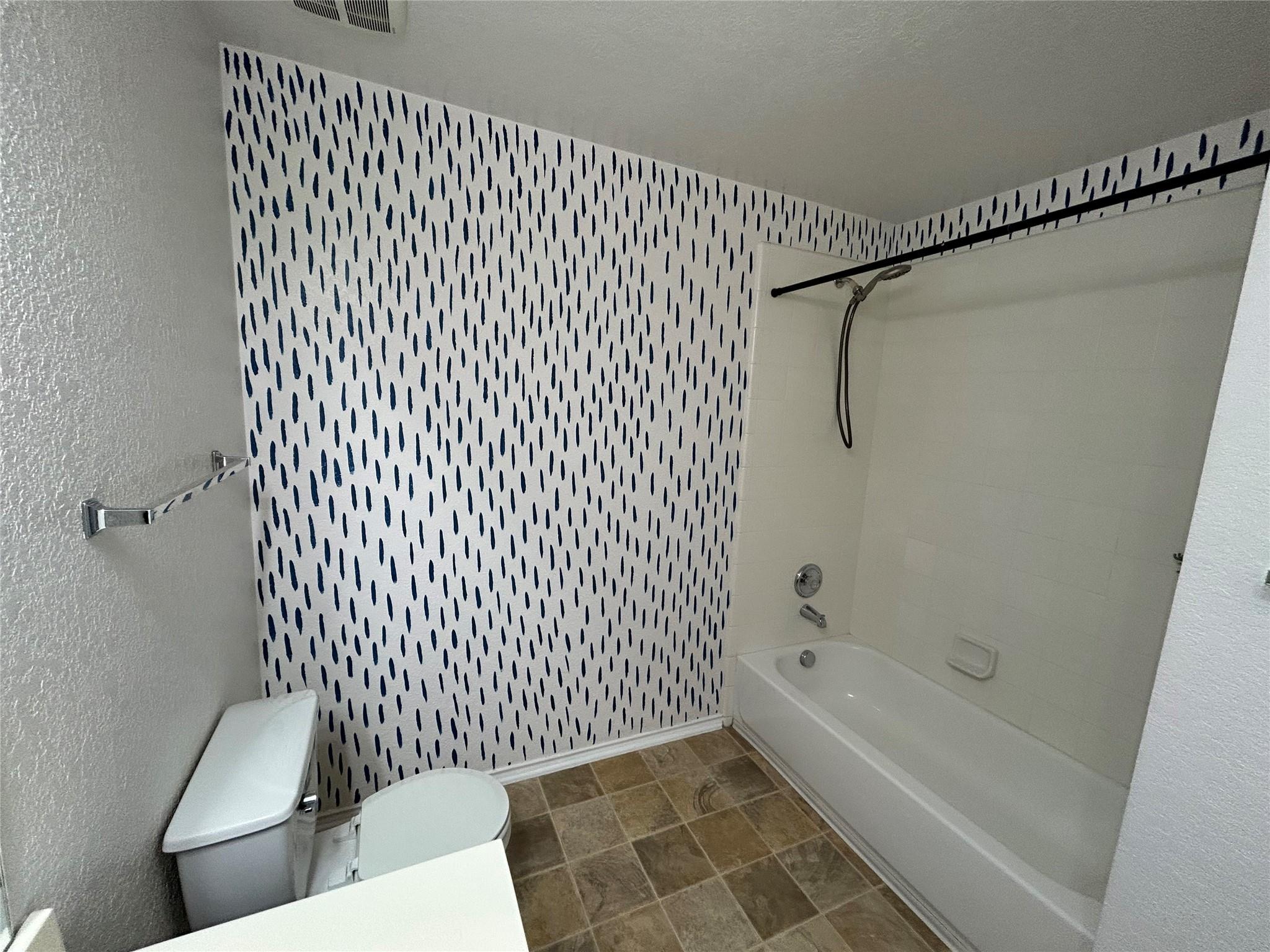 Image 33 of 40 For 125 Lilly Crk