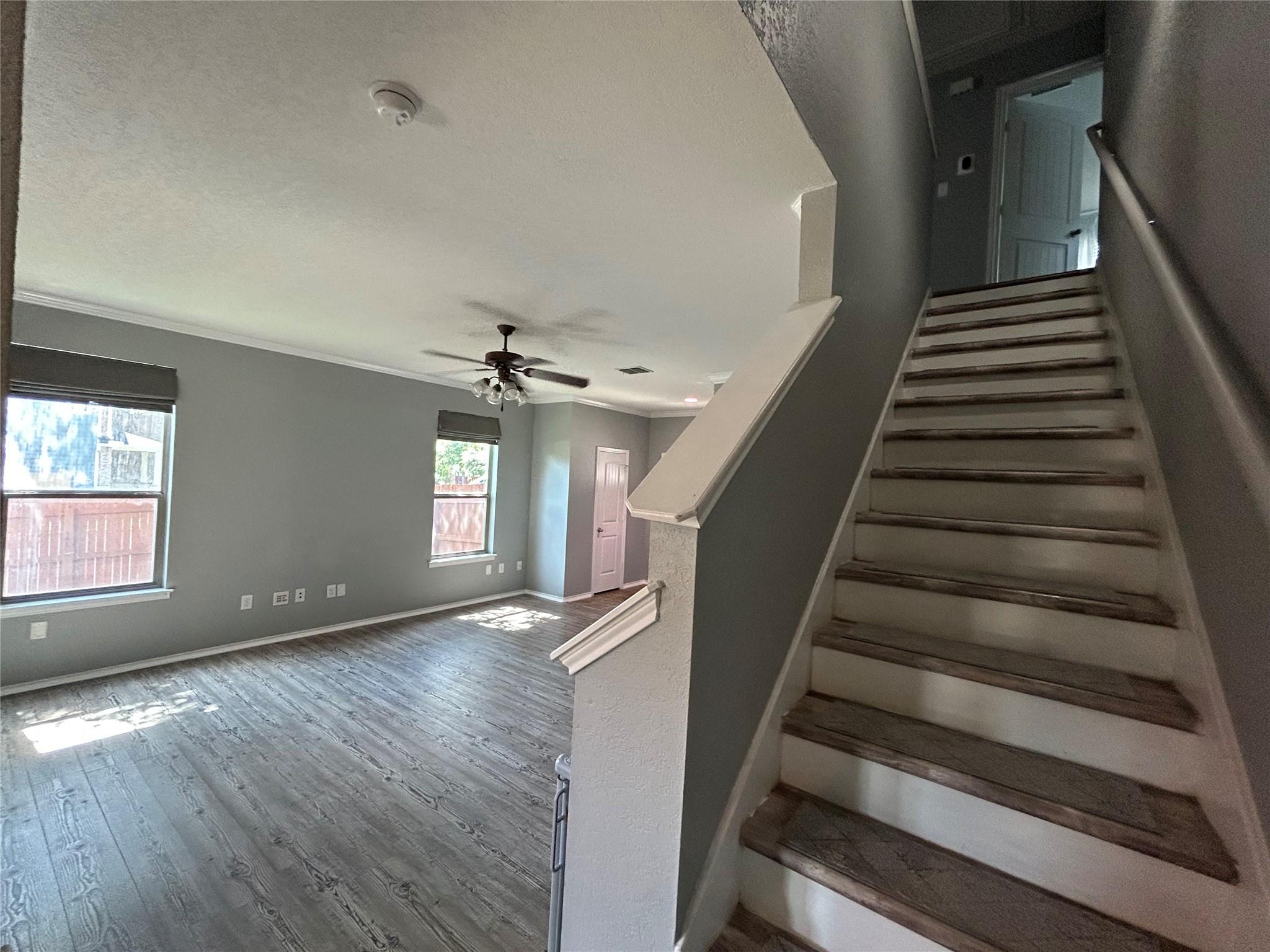 Image 8 of 40 For 125 Lilly Crk