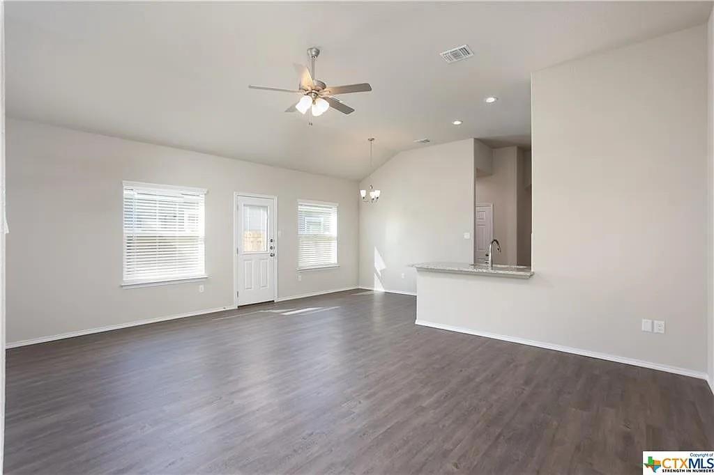 Image 15 of 21 For 3430 Scott Cir