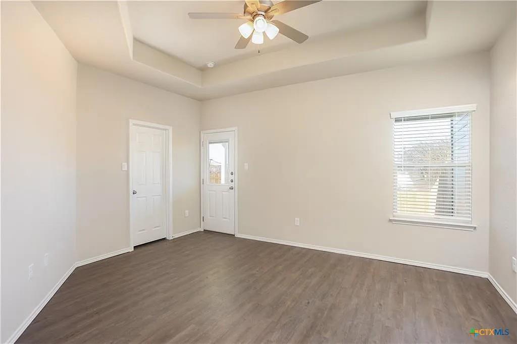 Image 20 of 21 For 3430 Scott Cir