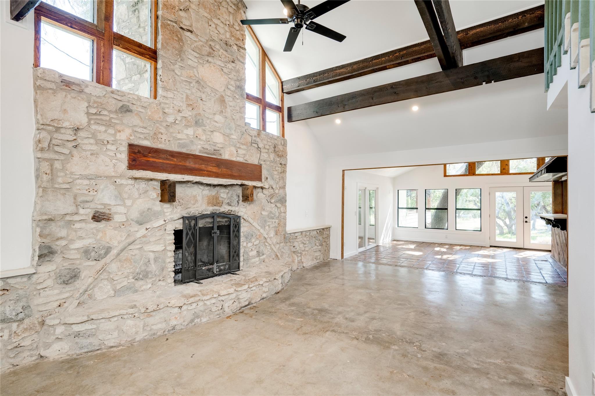 Image 10 of 39 For 1217 Lost Oak Trl