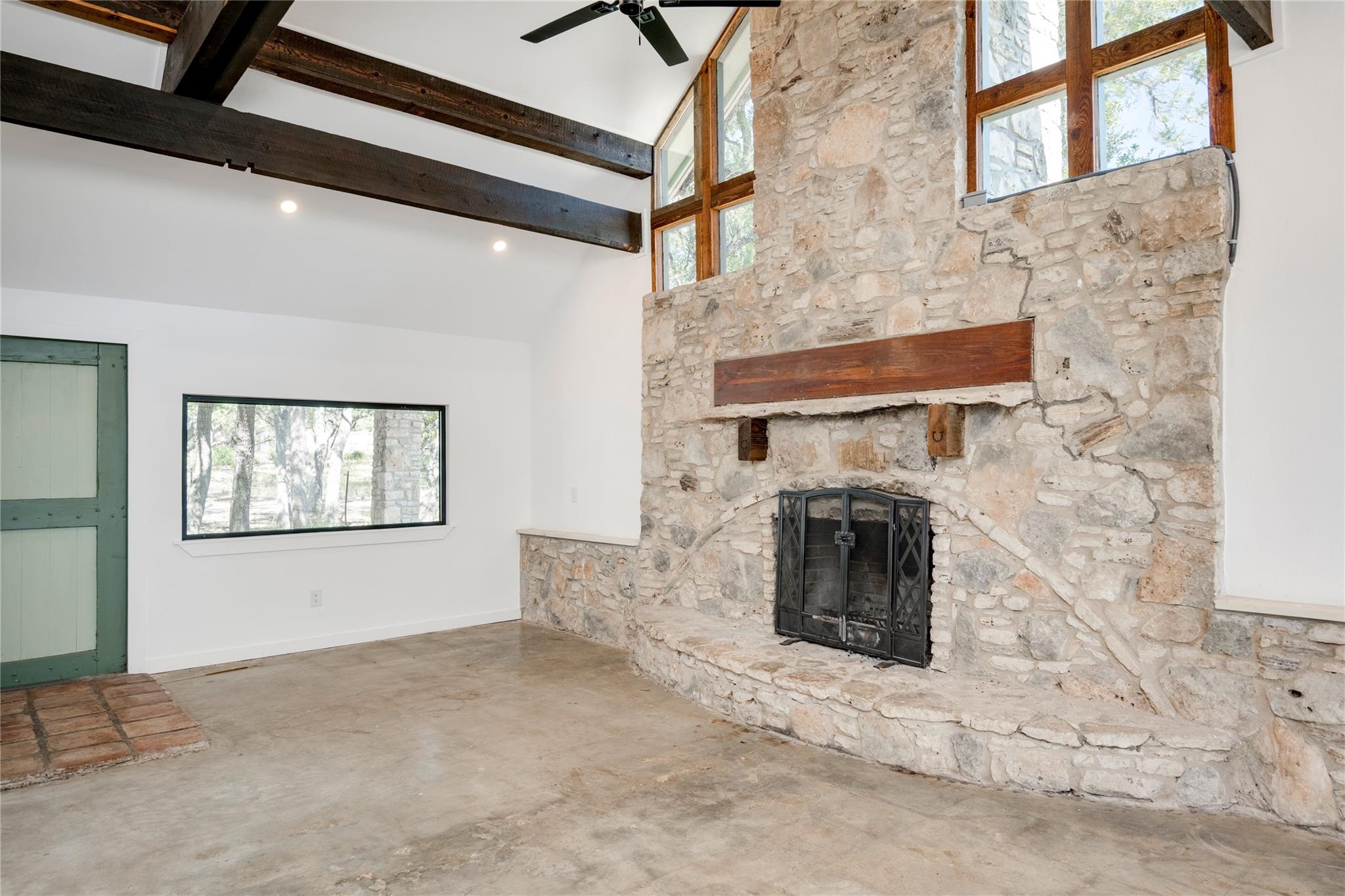 Image 11 of 39 For 1217 Lost Oak Trl