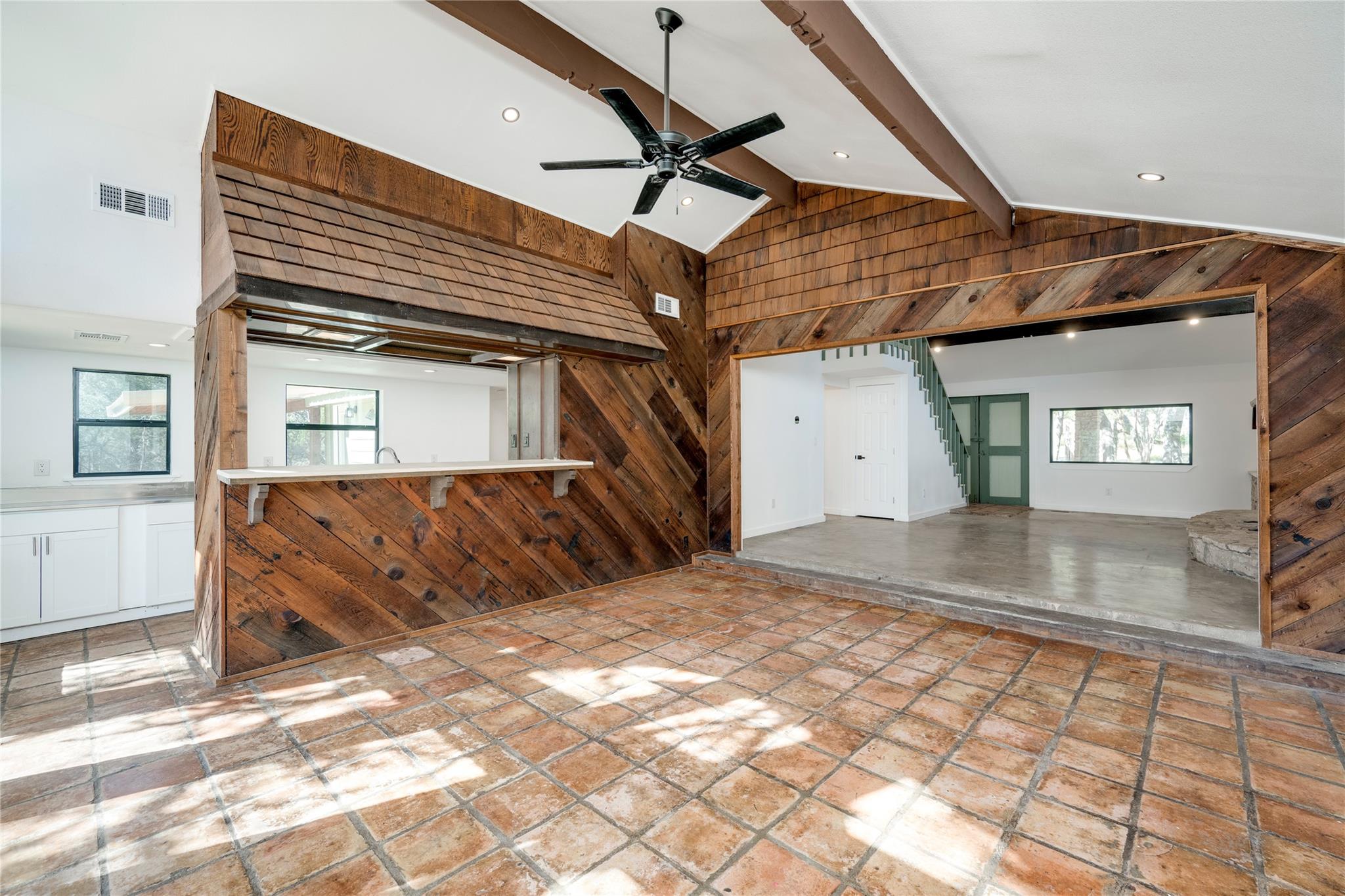 Image 14 of 39 For 1217 Lost Oak Trl