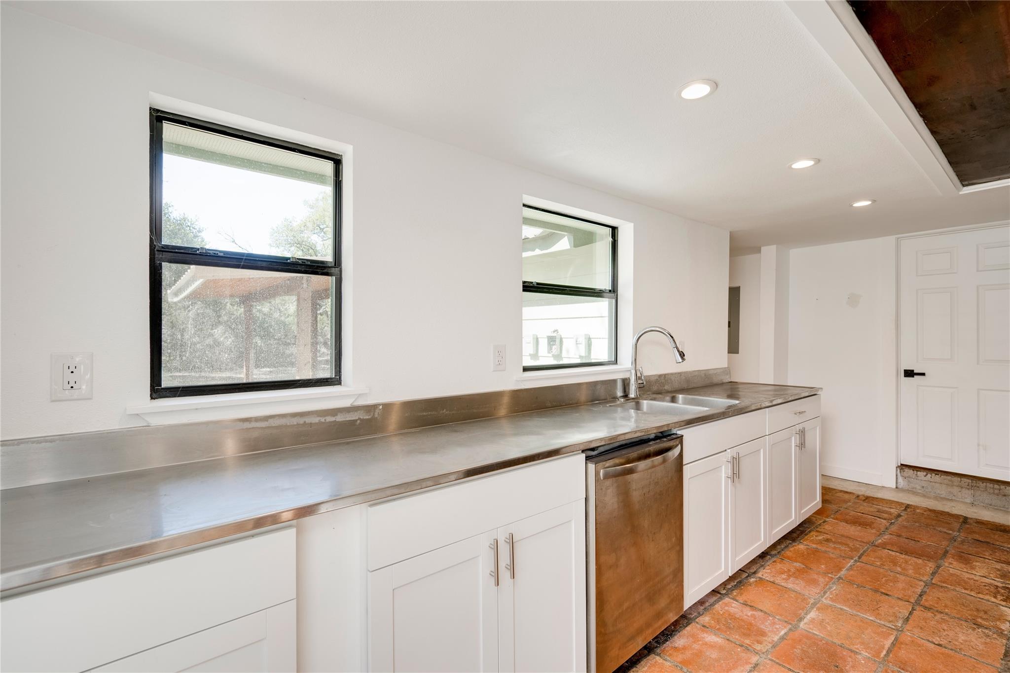 Image 15 of 39 For 1217 Lost Oak Trl