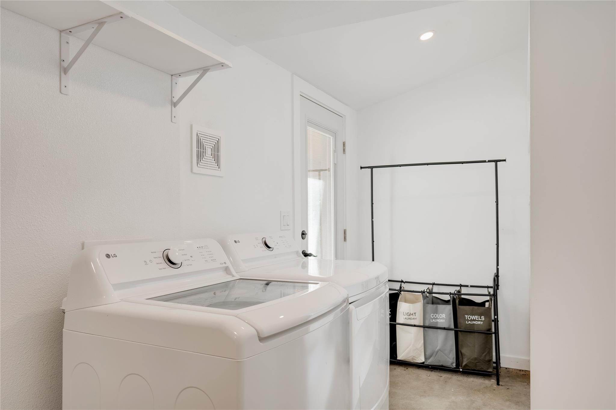 Image 18 of 39 For 1217 Lost Oak Trl