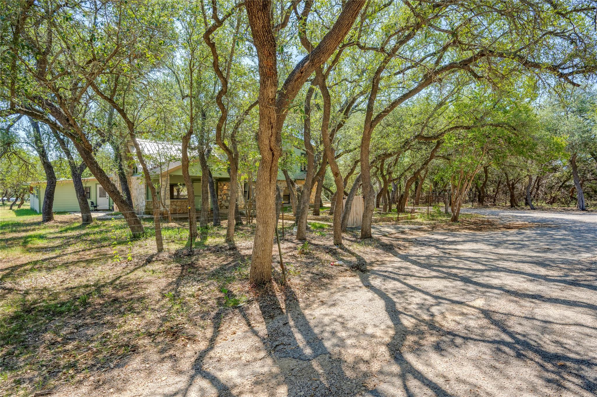 Image 3 of 39 For 1217 Lost Oak Trl