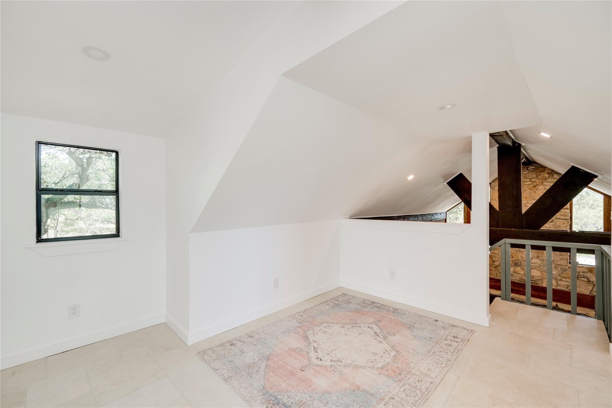 Image 31 of 39 For 1217 Lost Oak Trl