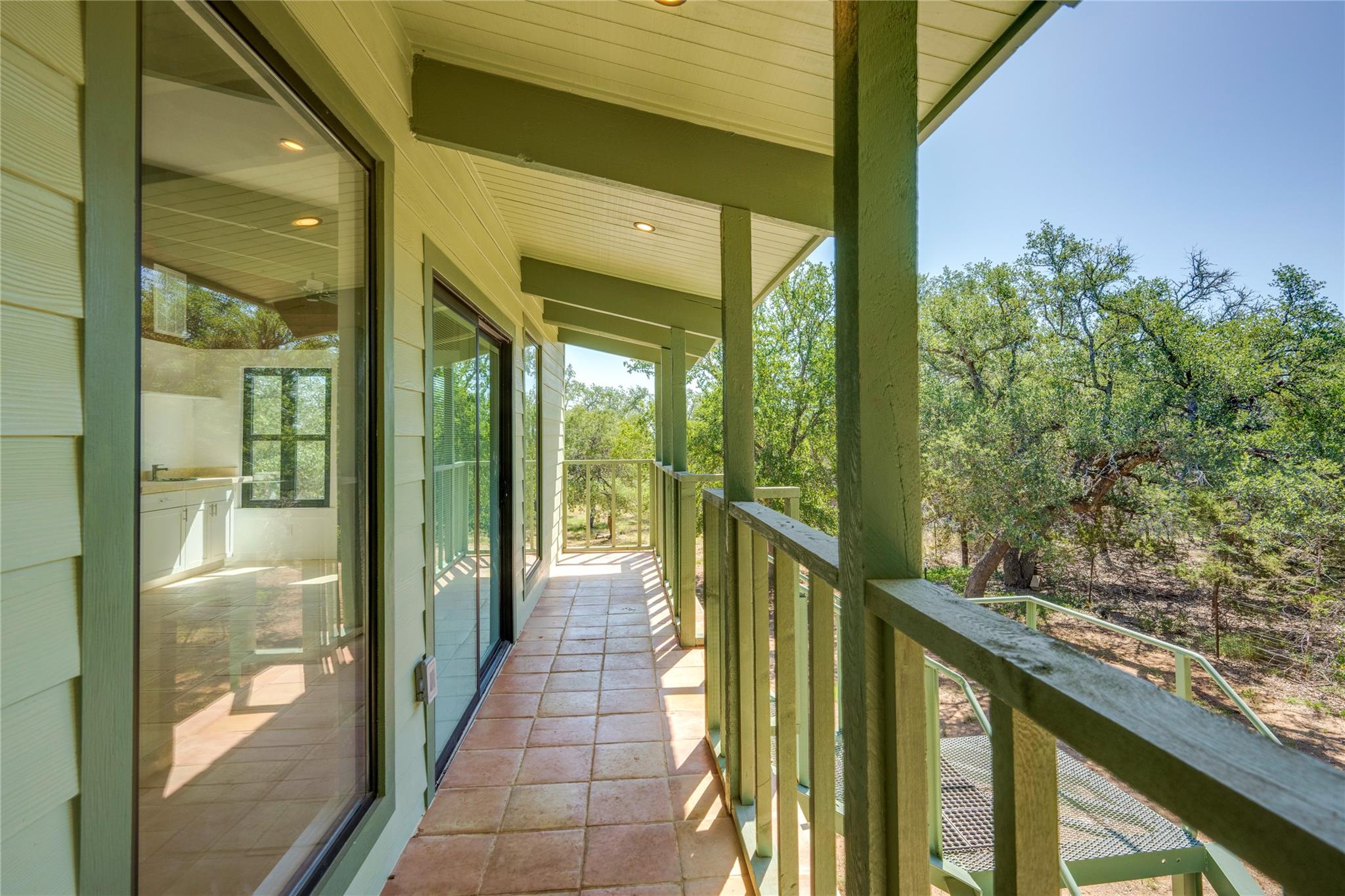 Image 5 of 39 For 1217 Lost Oak Trl