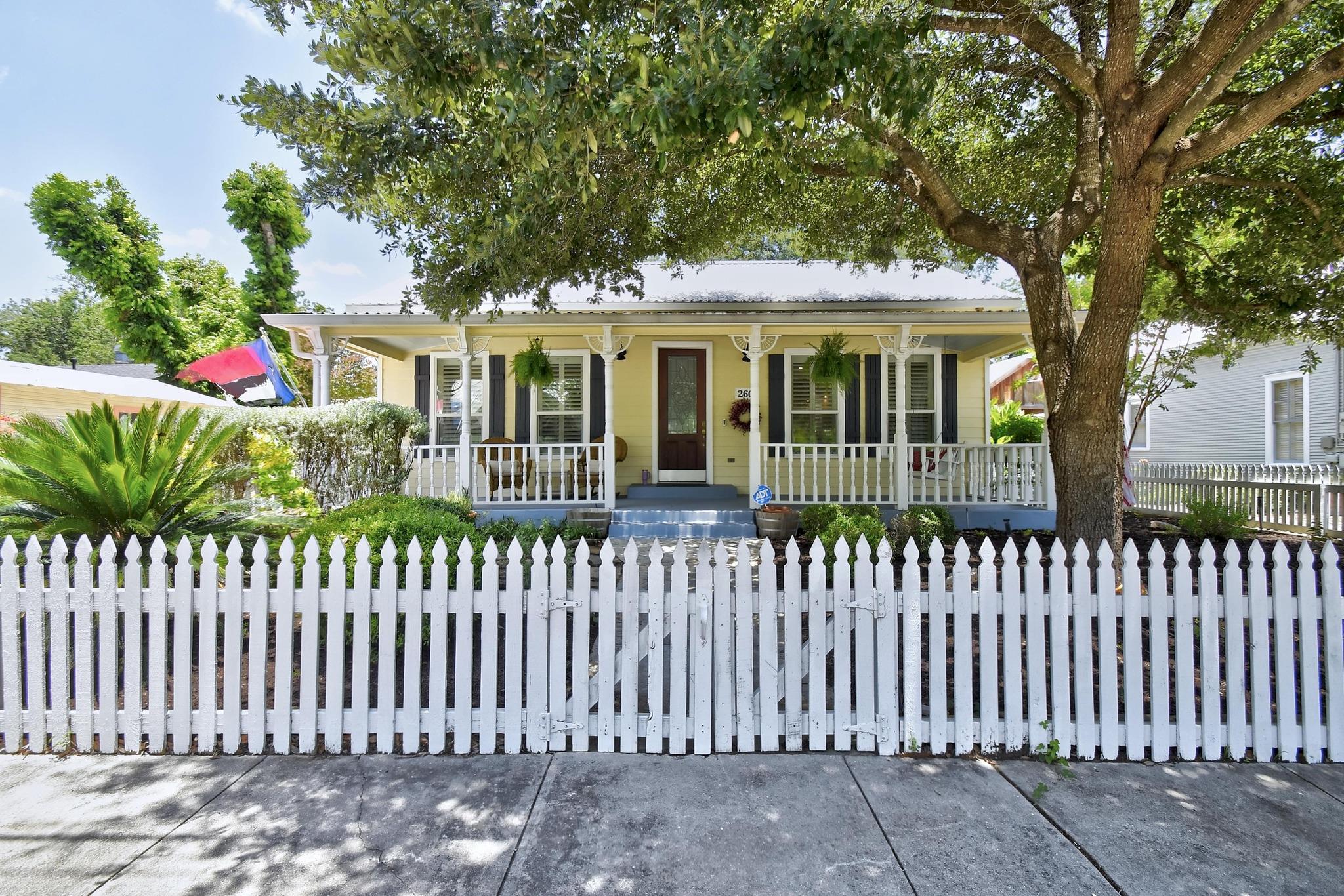 Details for 260 Santa Clara Ave, New Braunfels, TX 78130