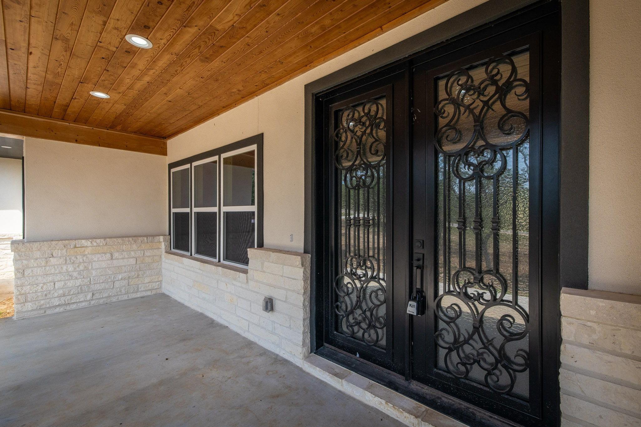 Image 2 of 40 For 1522 Shady Holw