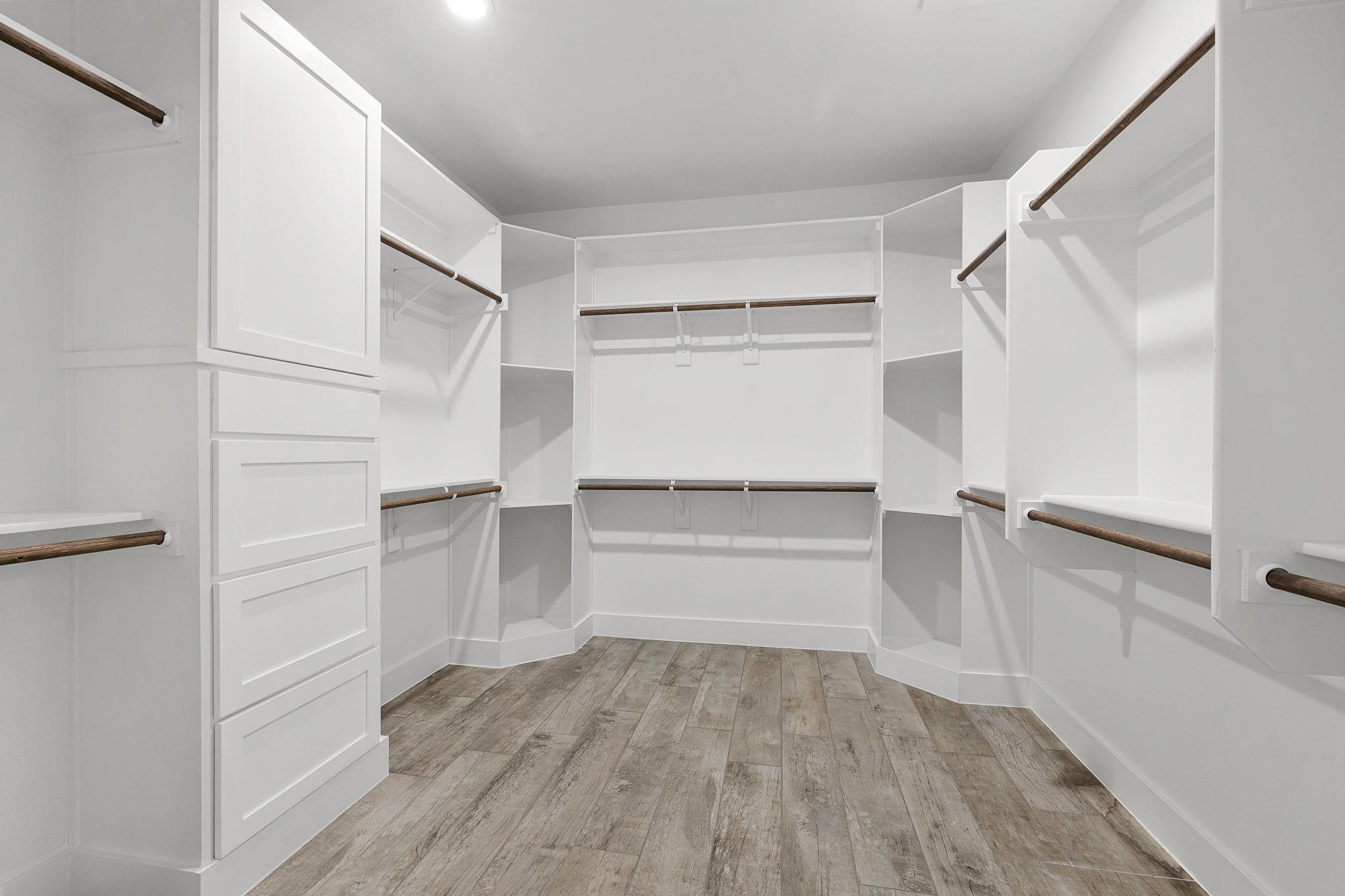 Image 23 of 40 For 1522 Shady Holw