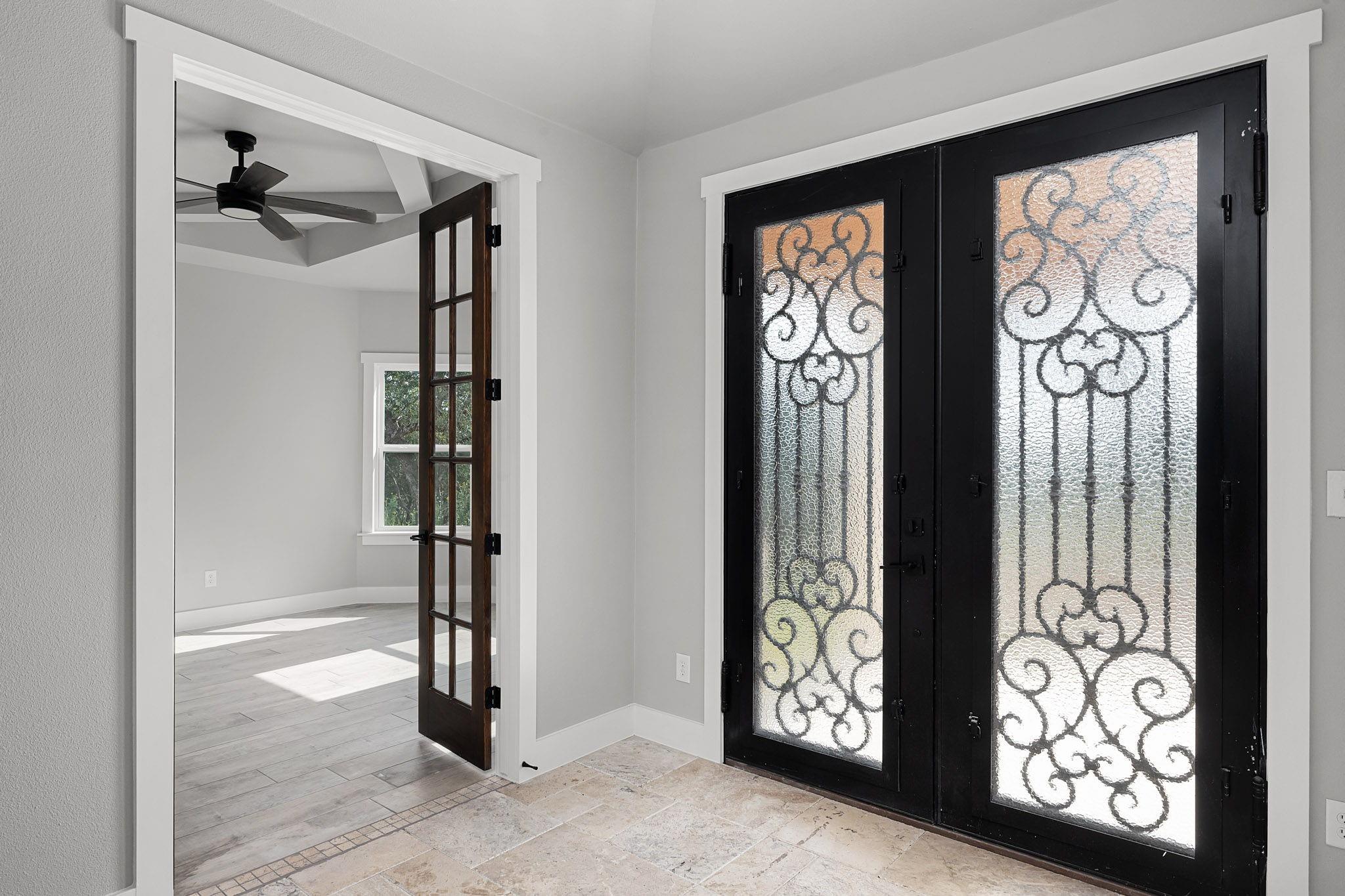 Image 3 of 40 For 1522 Shady Holw