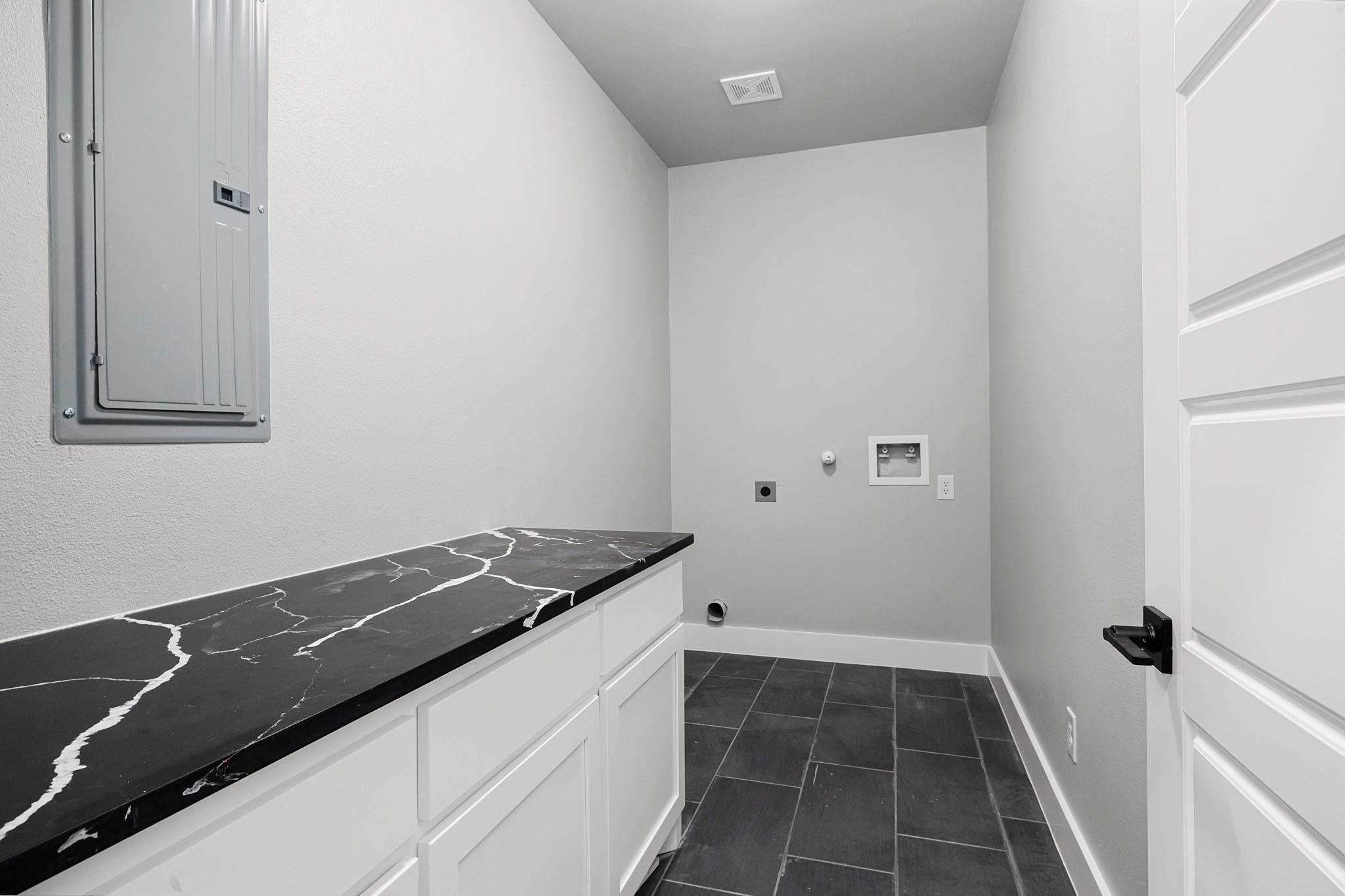 Image 37 of 40 For 1522 Shady Holw