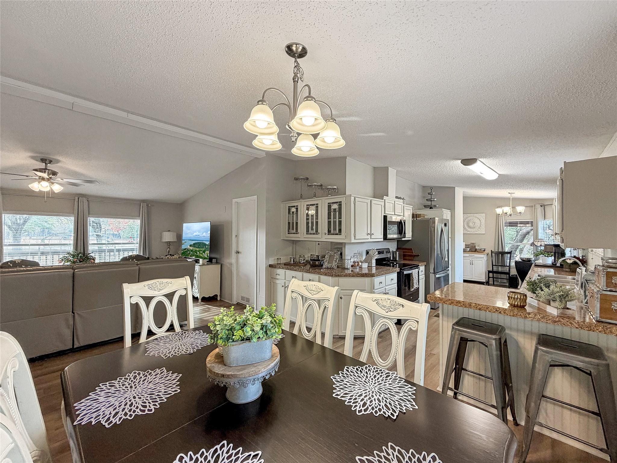 Image 16 of 40 For 7662 Jessica Ln