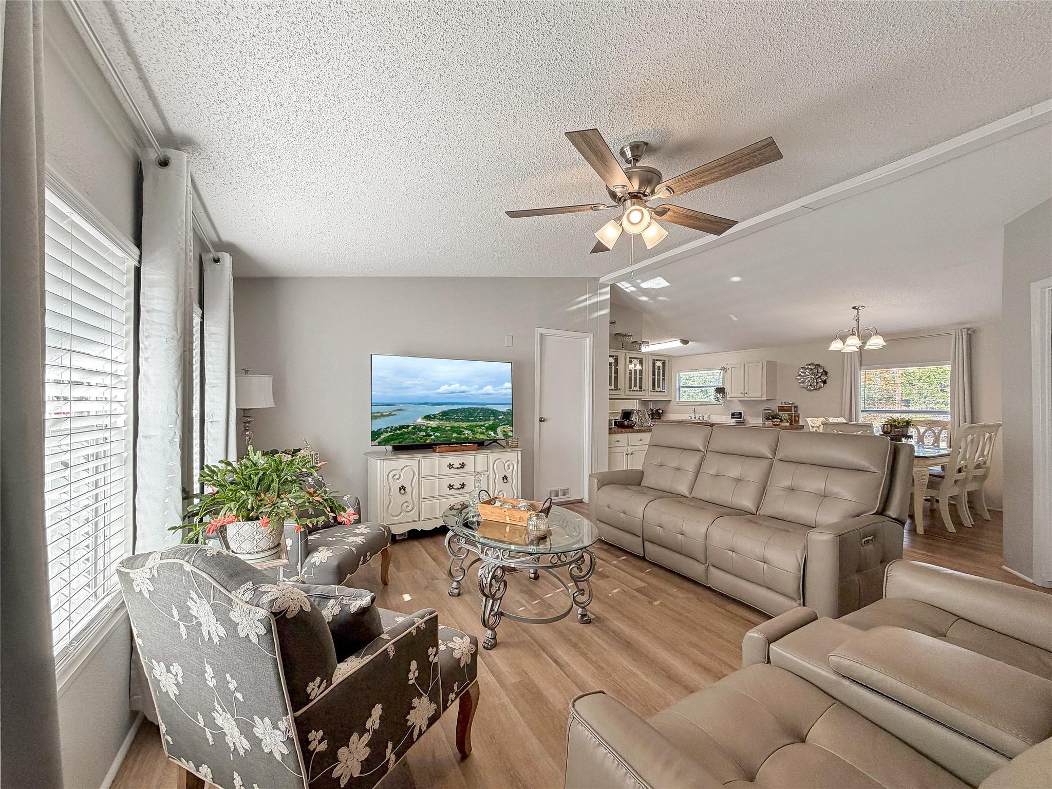 Image 9 of 40 For 7662 Jessica Ln