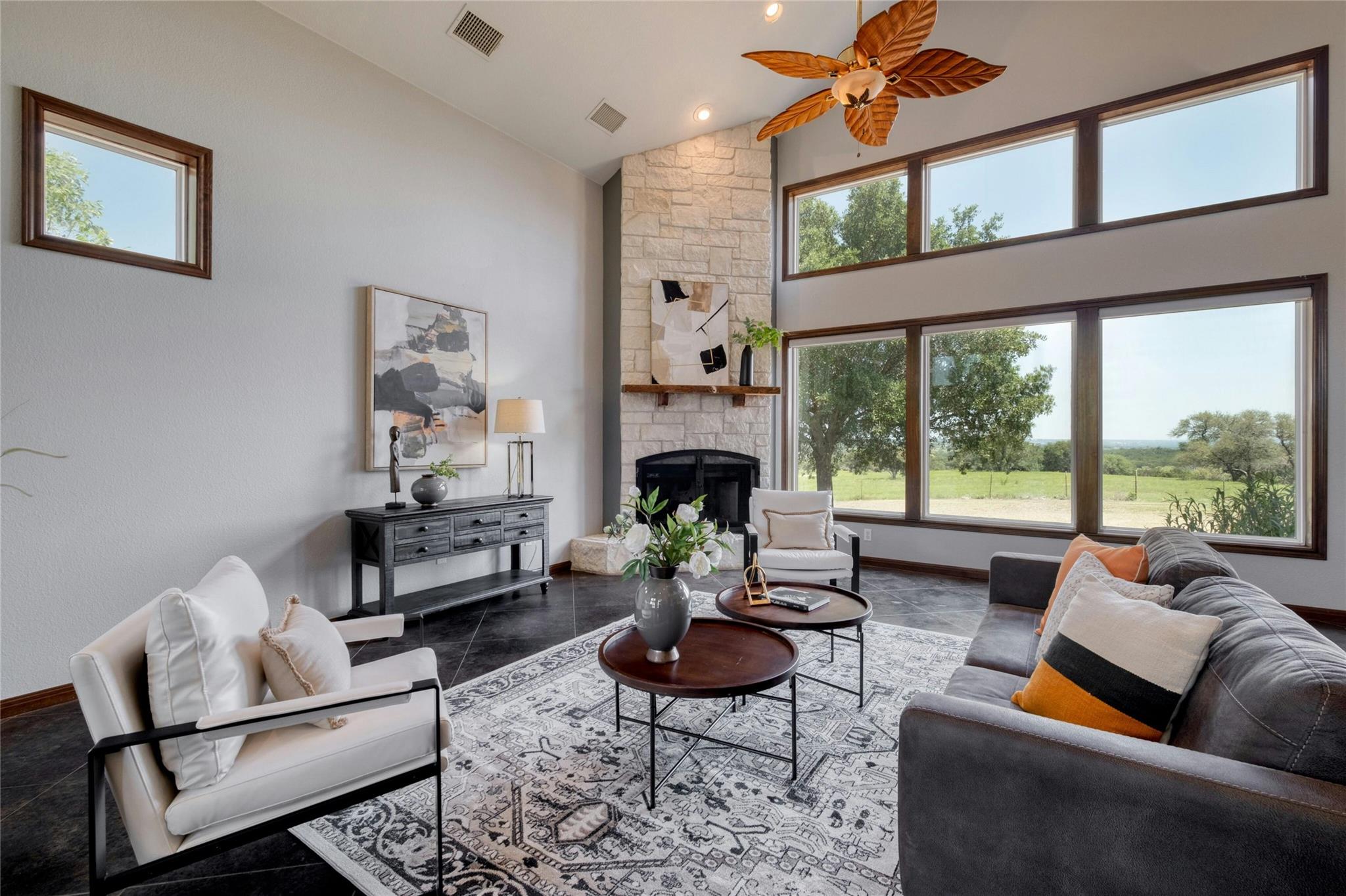 Image 10 of 32 For 285 Mcreynolds Ranch Rd