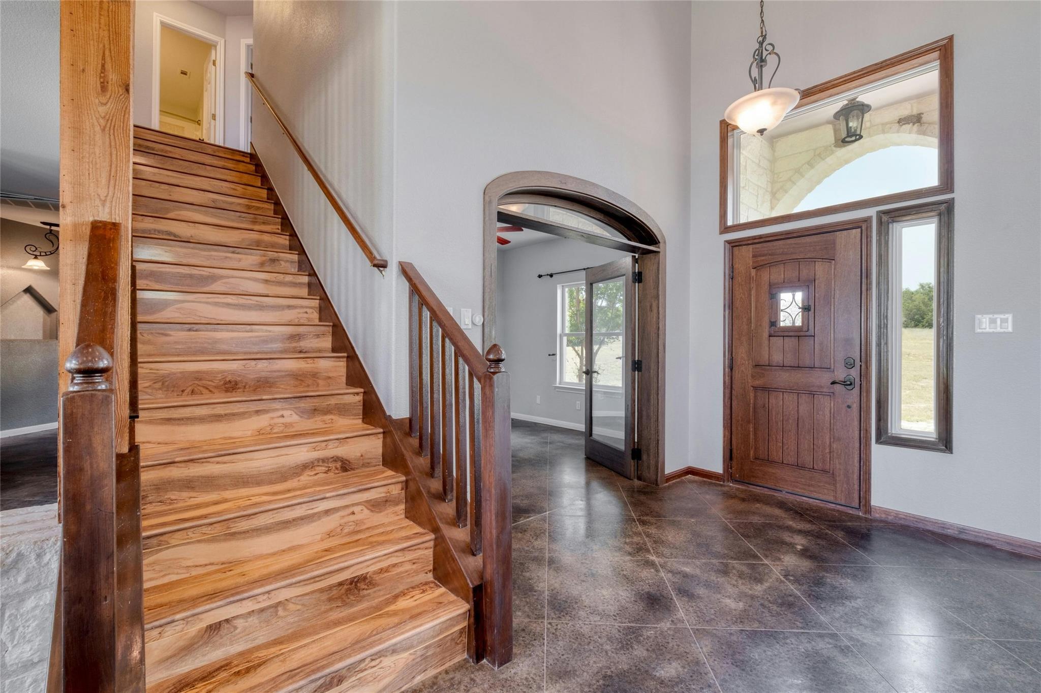 Image 18 of 32 For 285 Mcreynolds Ranch Rd