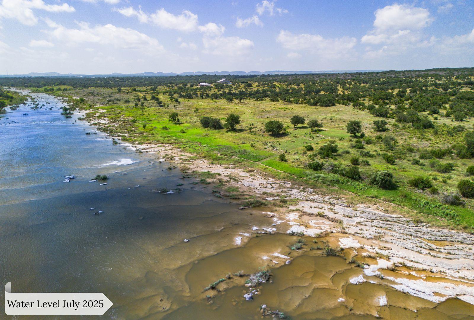 Image 6 of 12 For 900 Rio Vista Rd