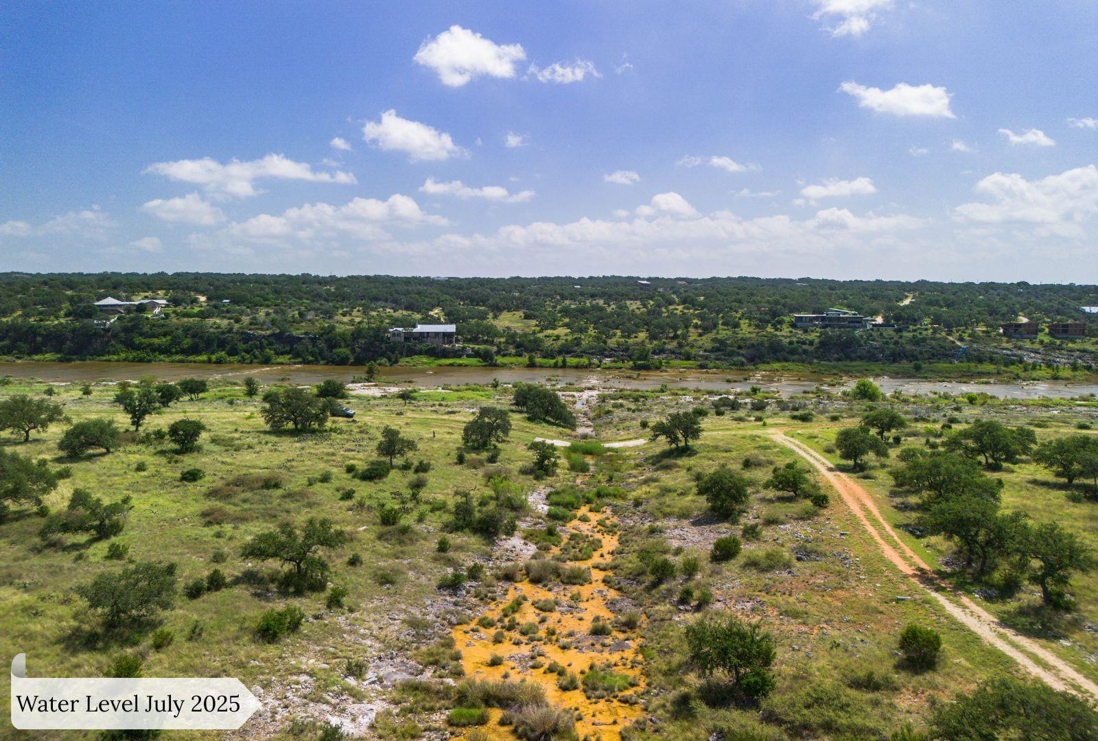 Image 8 of 12 For 900 Rio Vista Rd