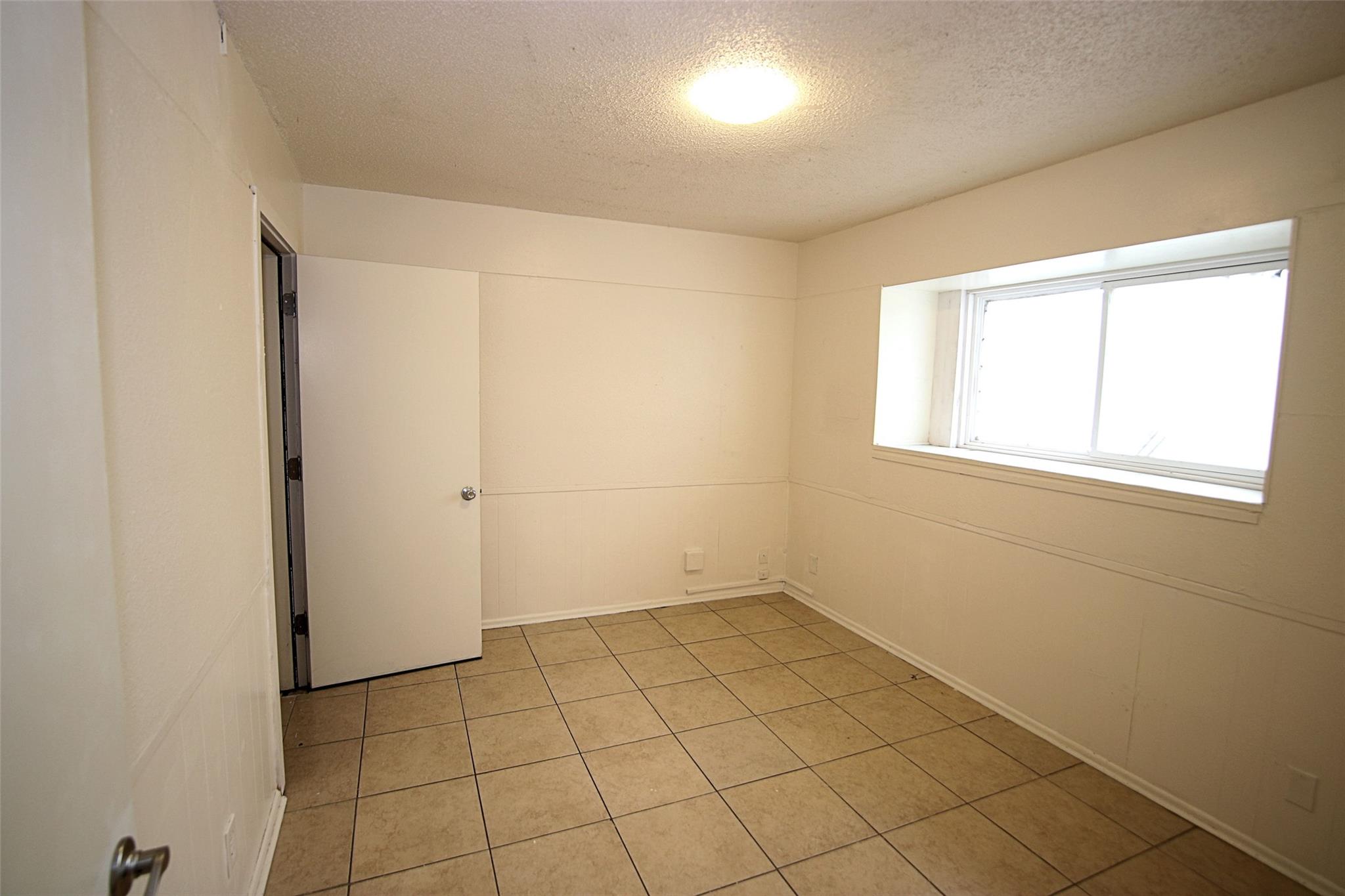 Image 12 of 40 For 11619 Intrigue Dr