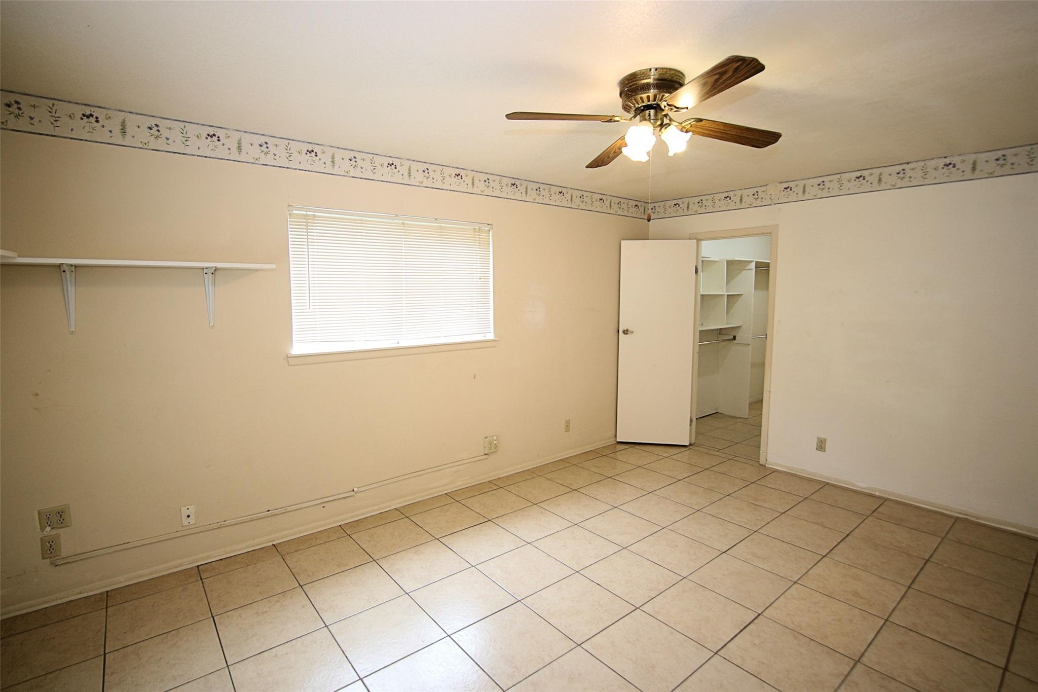 Image 15 of 40 For 11619 Intrigue Dr