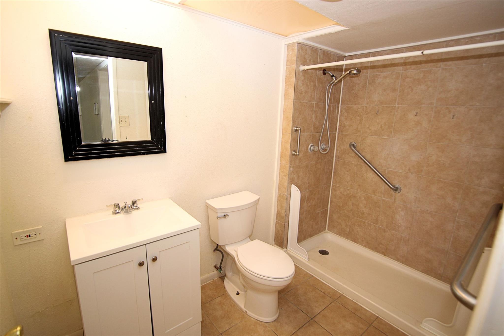 Image 36 of 40 For 11619 Intrigue Dr