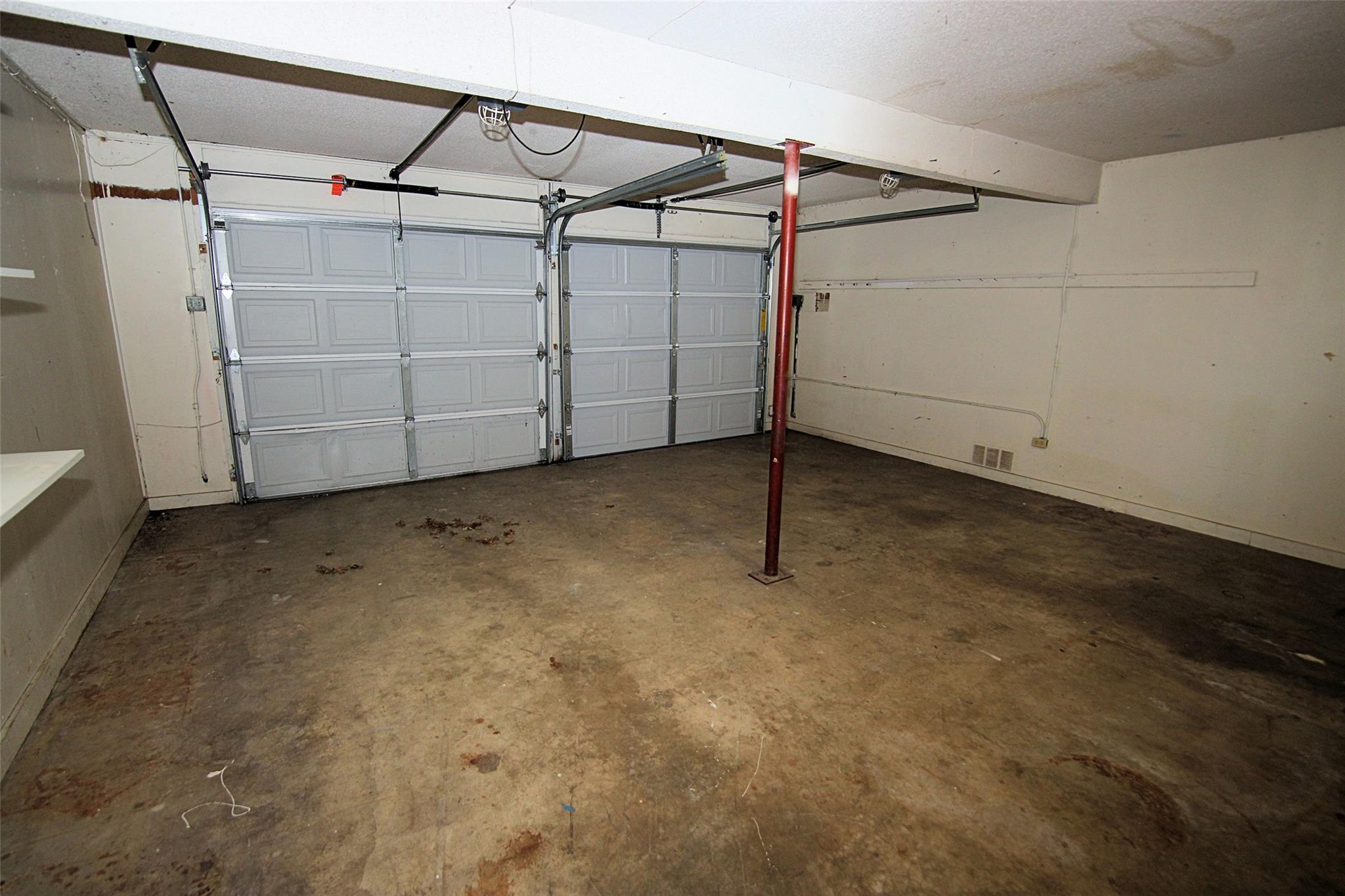 Image 37 of 40 For 11619 Intrigue Dr