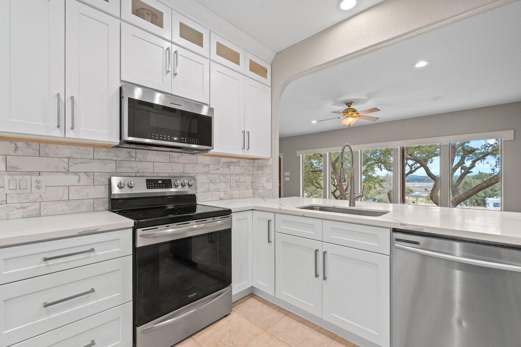 Image 5 of 26 For 1735 Lake Bluff