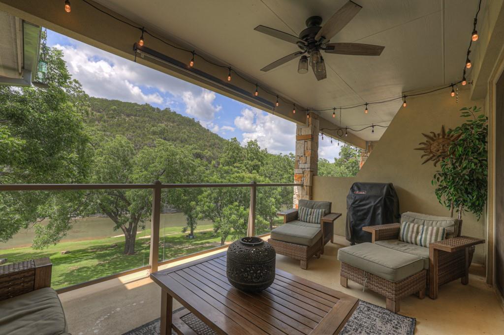 Image 17 of 39 For 540 River Run 305