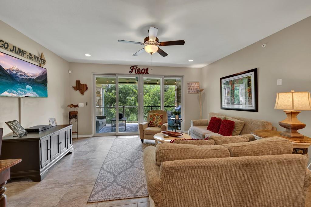 Image 7 of 39 For 540 River Run 305