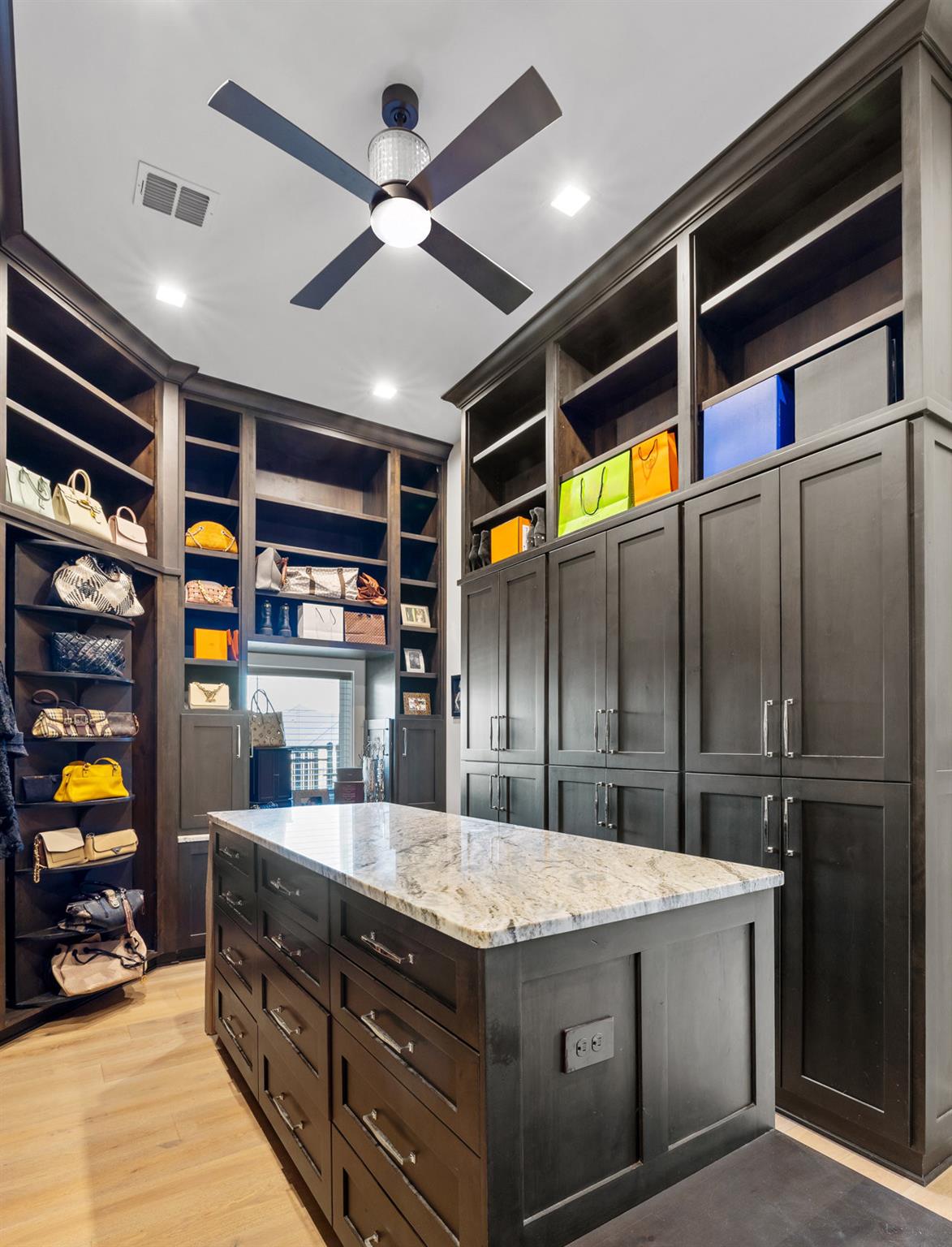 Image 27 of 40 For 1534 Circolare