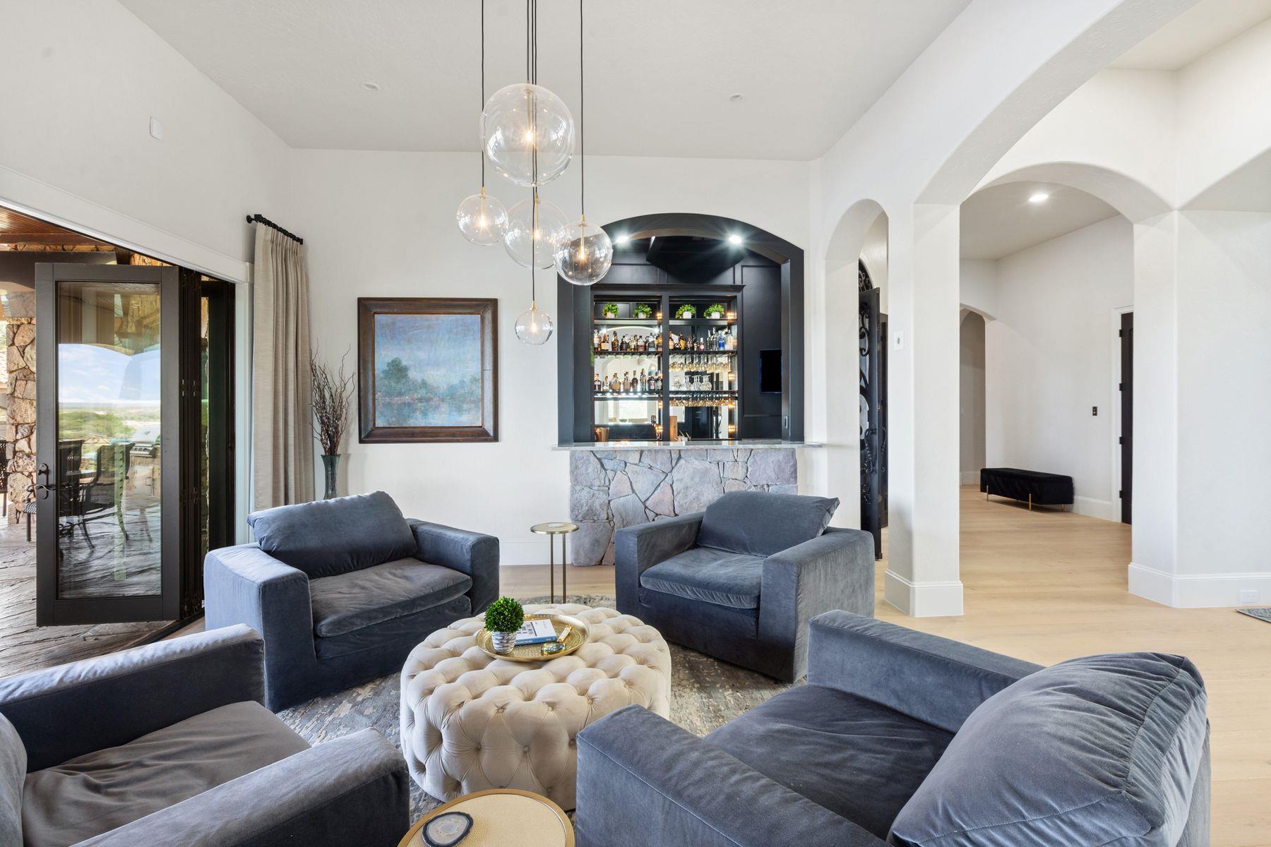 Image 11 of 39 For 1216 Travis Bluff Way