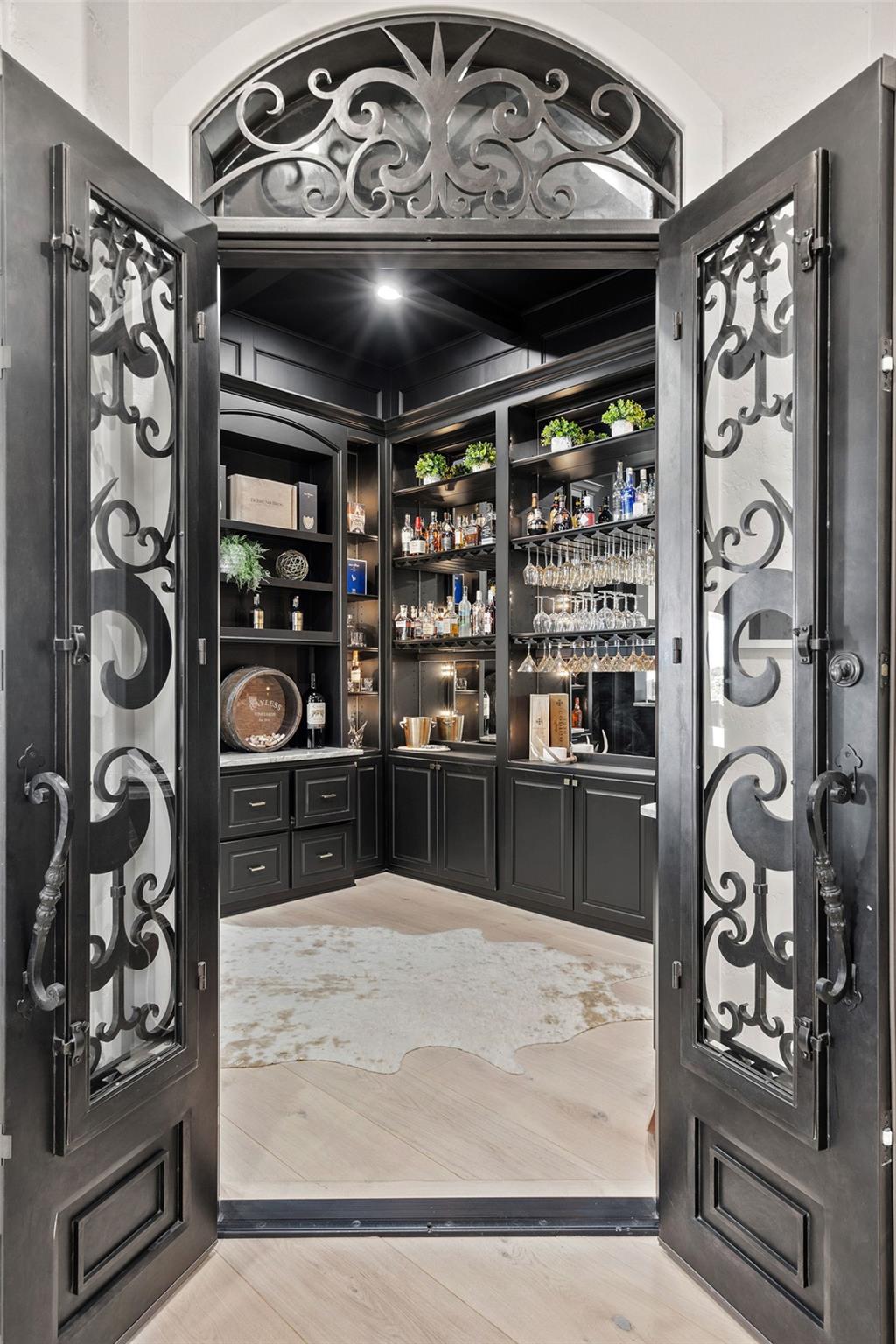 Image 13 of 39 For 1216 Travis Bluff Way