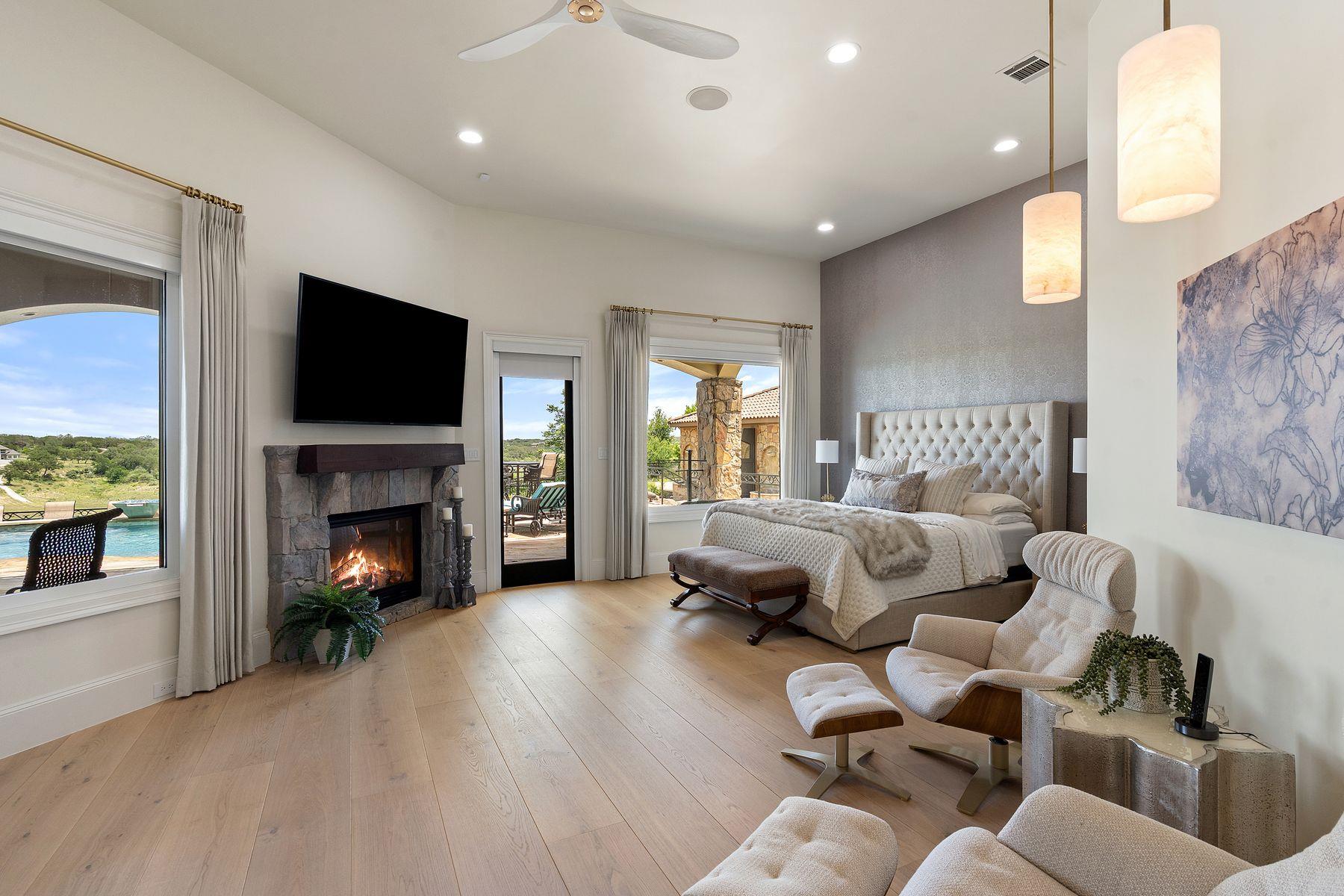 Image 15 of 39 For 1216 Travis Bluff Way