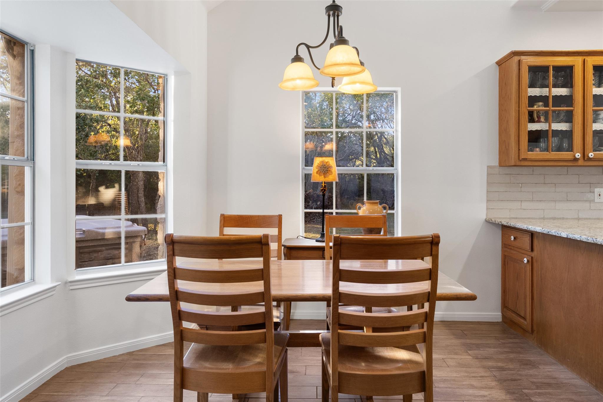 Image 13 of 38 For 301 Crystal Meadows Dr