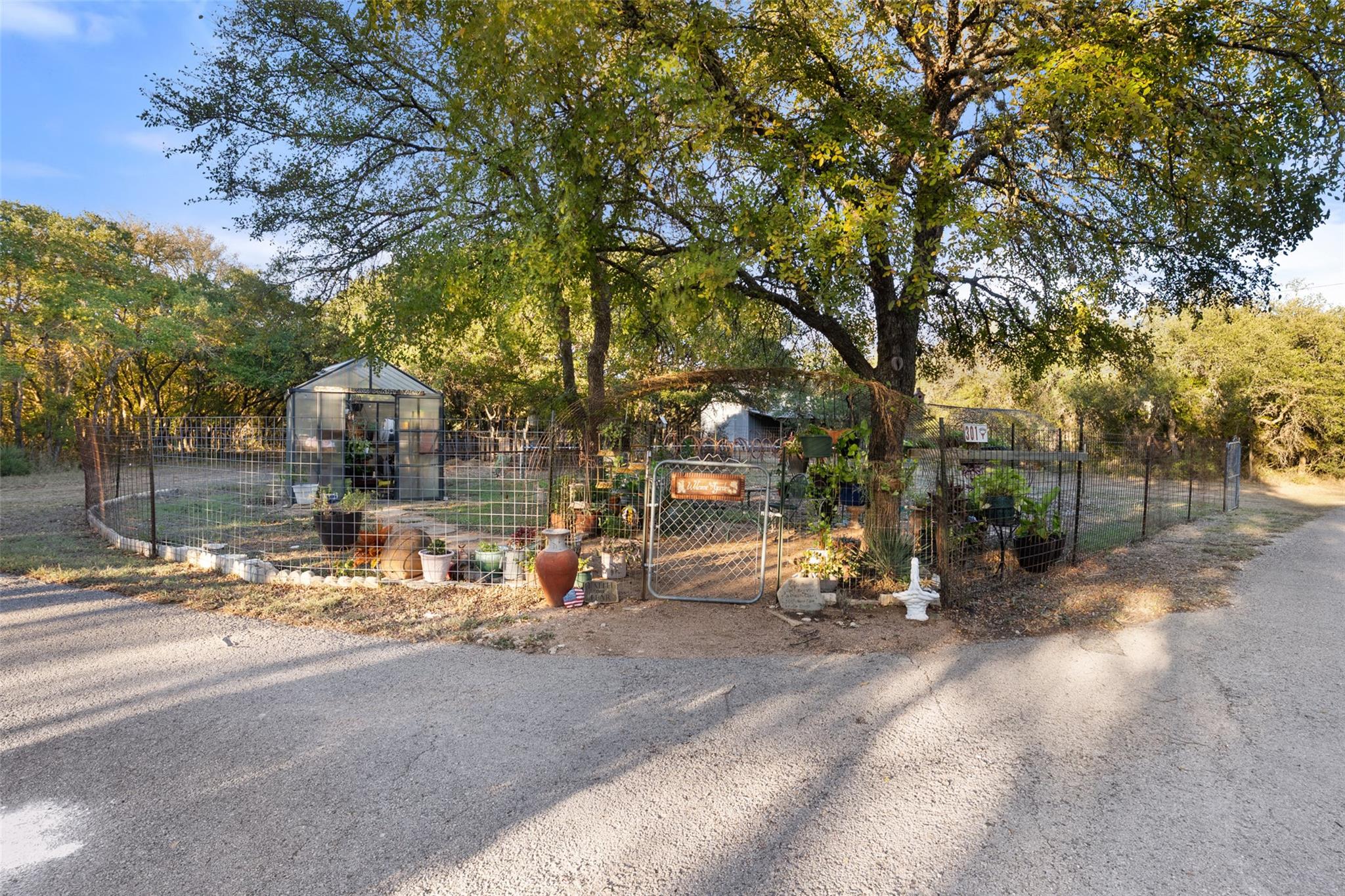 Image 37 of 38 For 301 Crystal Meadows Dr