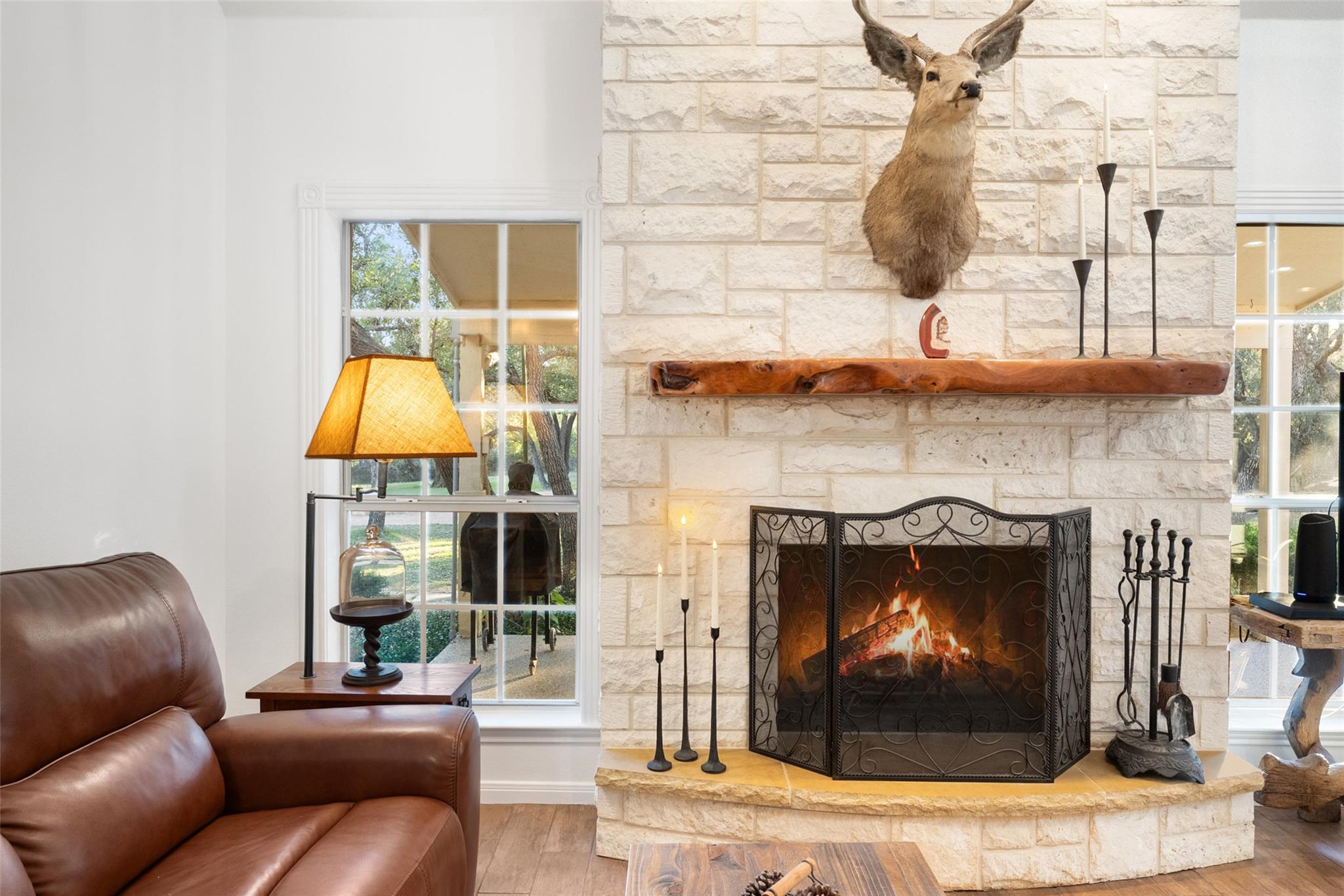 Image 8 of 38 For 301 Crystal Meadows Dr