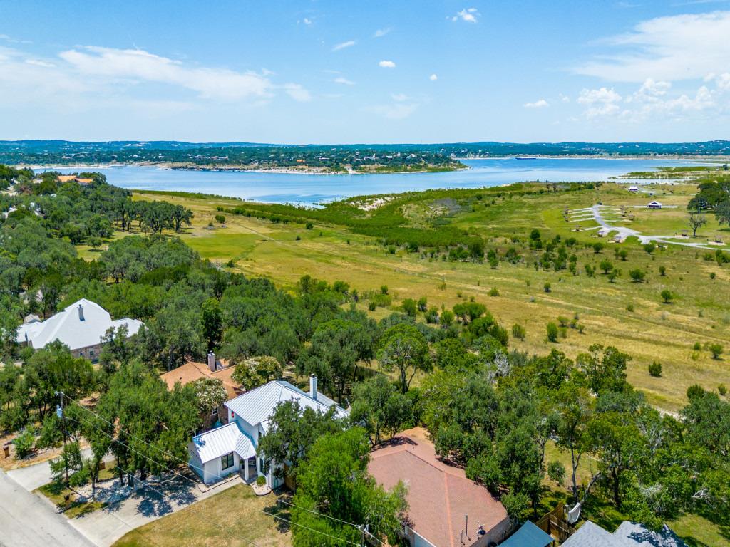 Image 36 of 40 For 620 Lake Island Dr