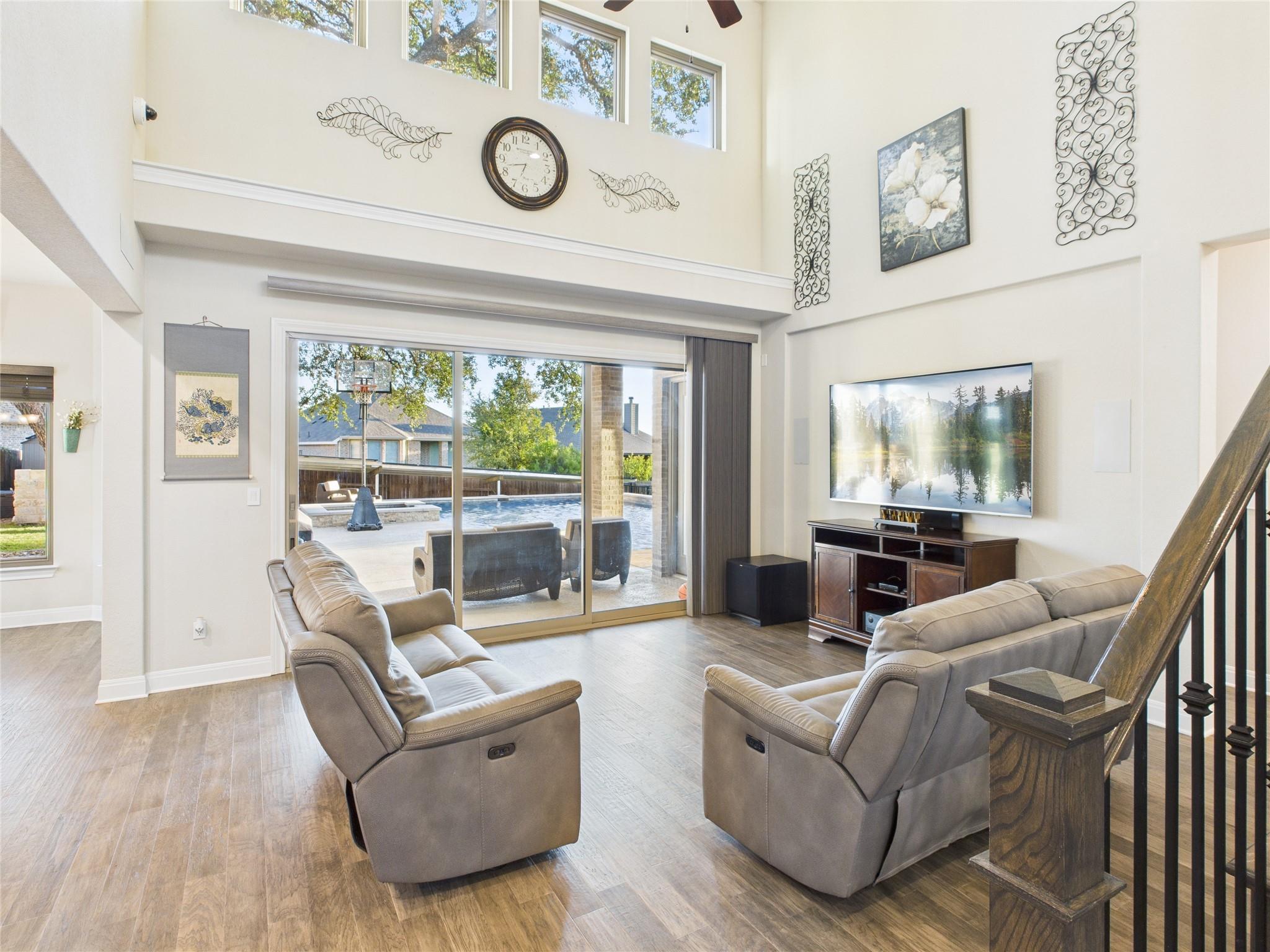 Image 10 of 39 For 125 Frogfruit Way