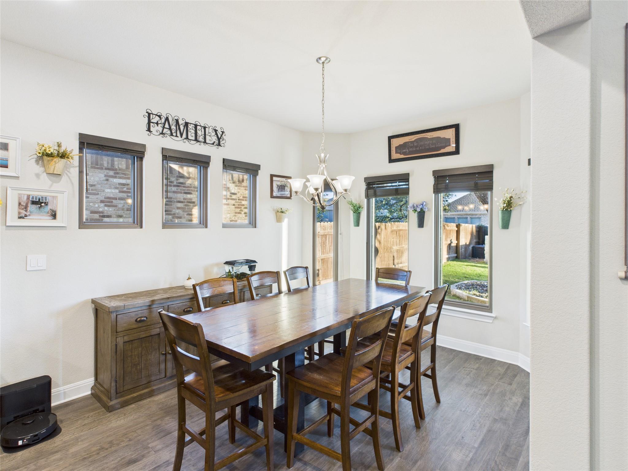 Image 12 of 39 For 125 Frogfruit Way