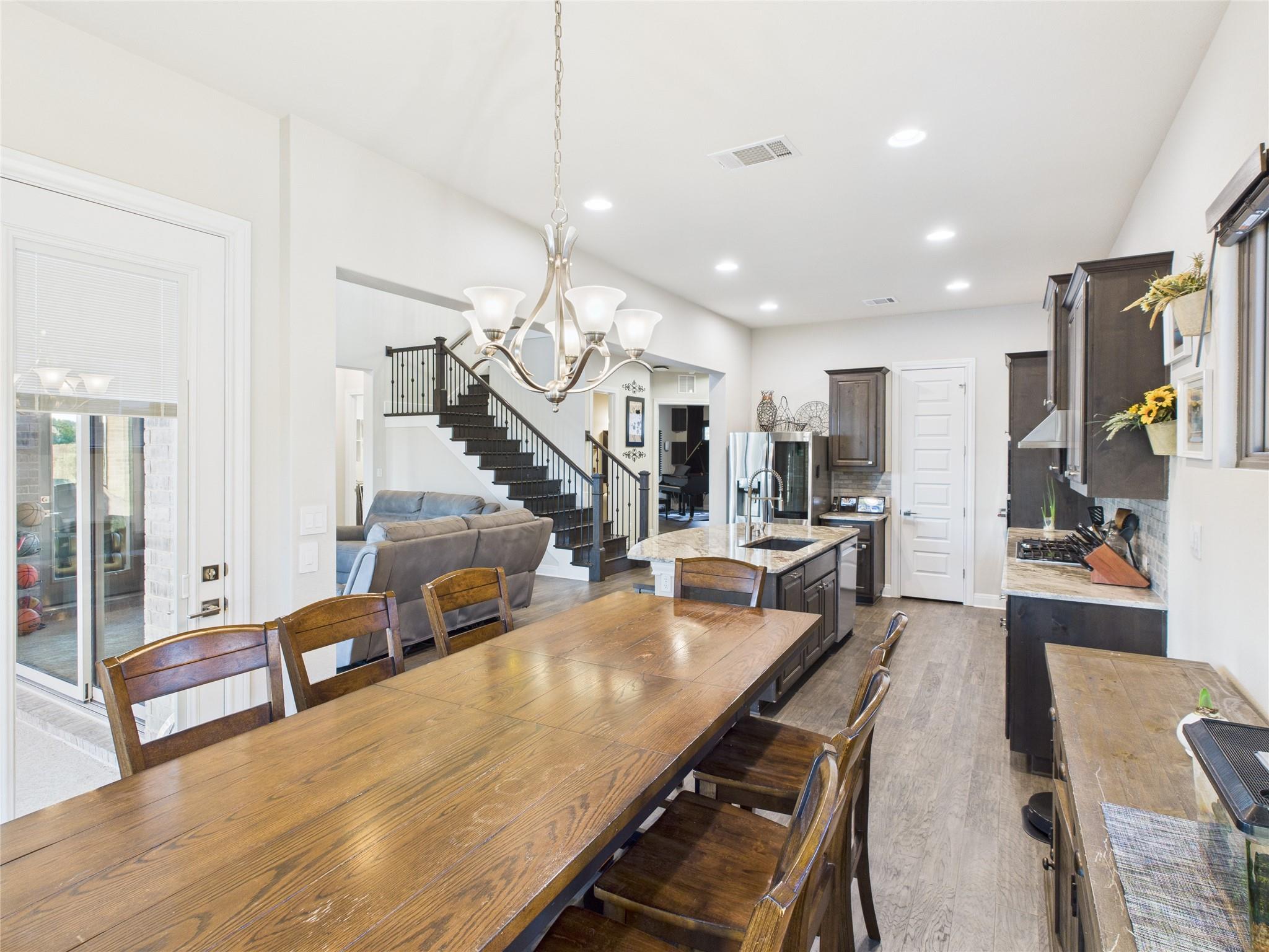 Image 14 of 39 For 125 Frogfruit Way