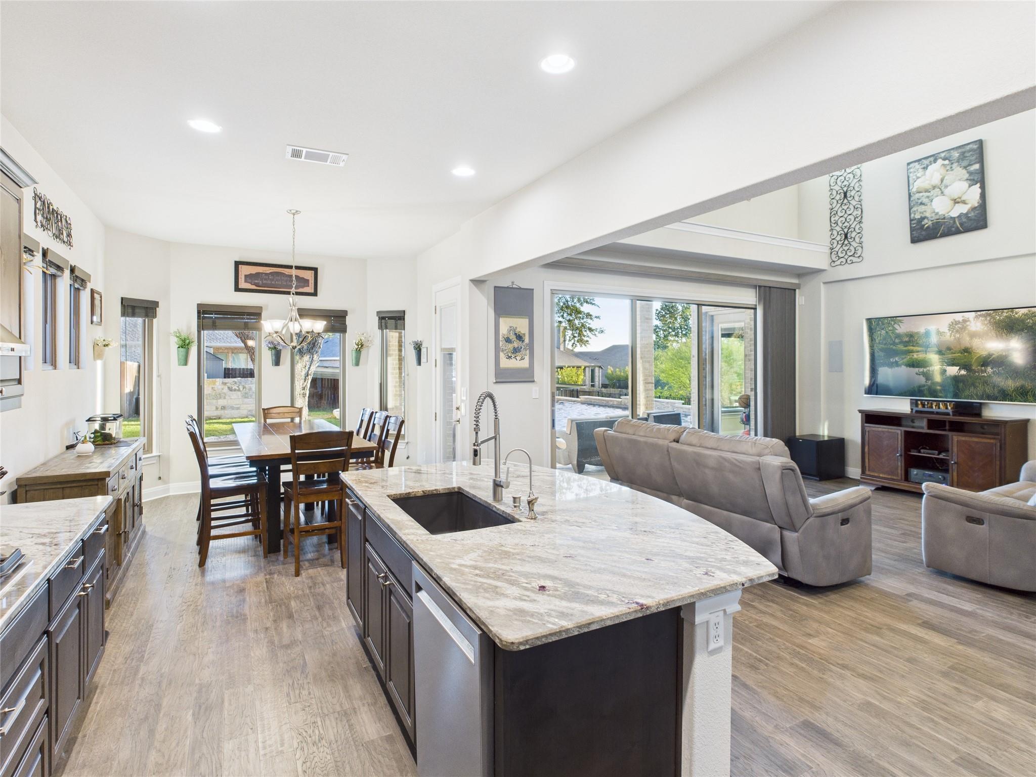 Image 22 of 39 For 125 Frogfruit Way