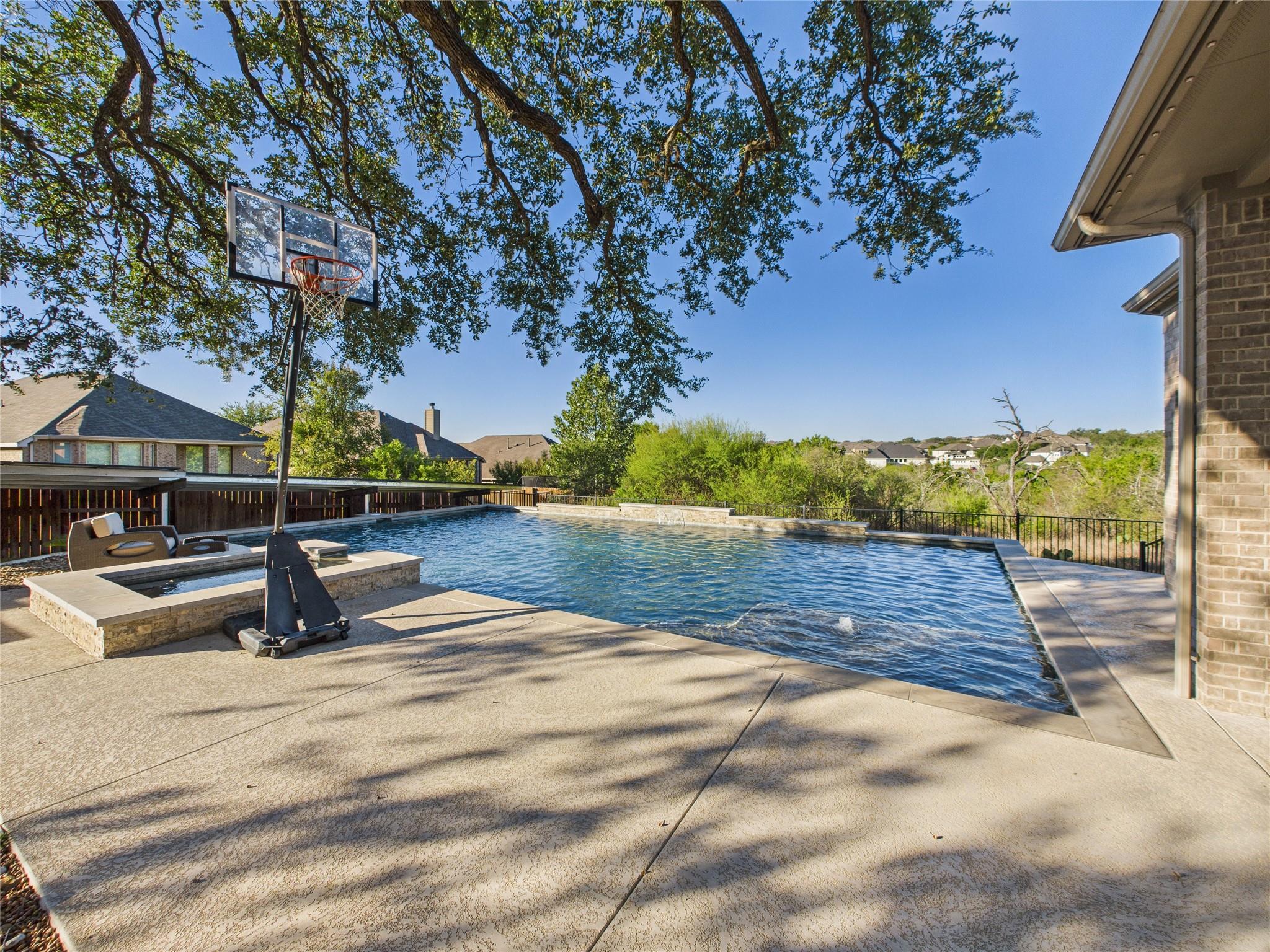 Image 34 of 39 For 125 Frogfruit Way