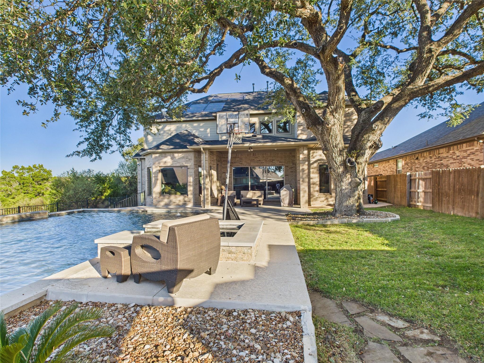 Image 35 of 39 For 125 Frogfruit Way