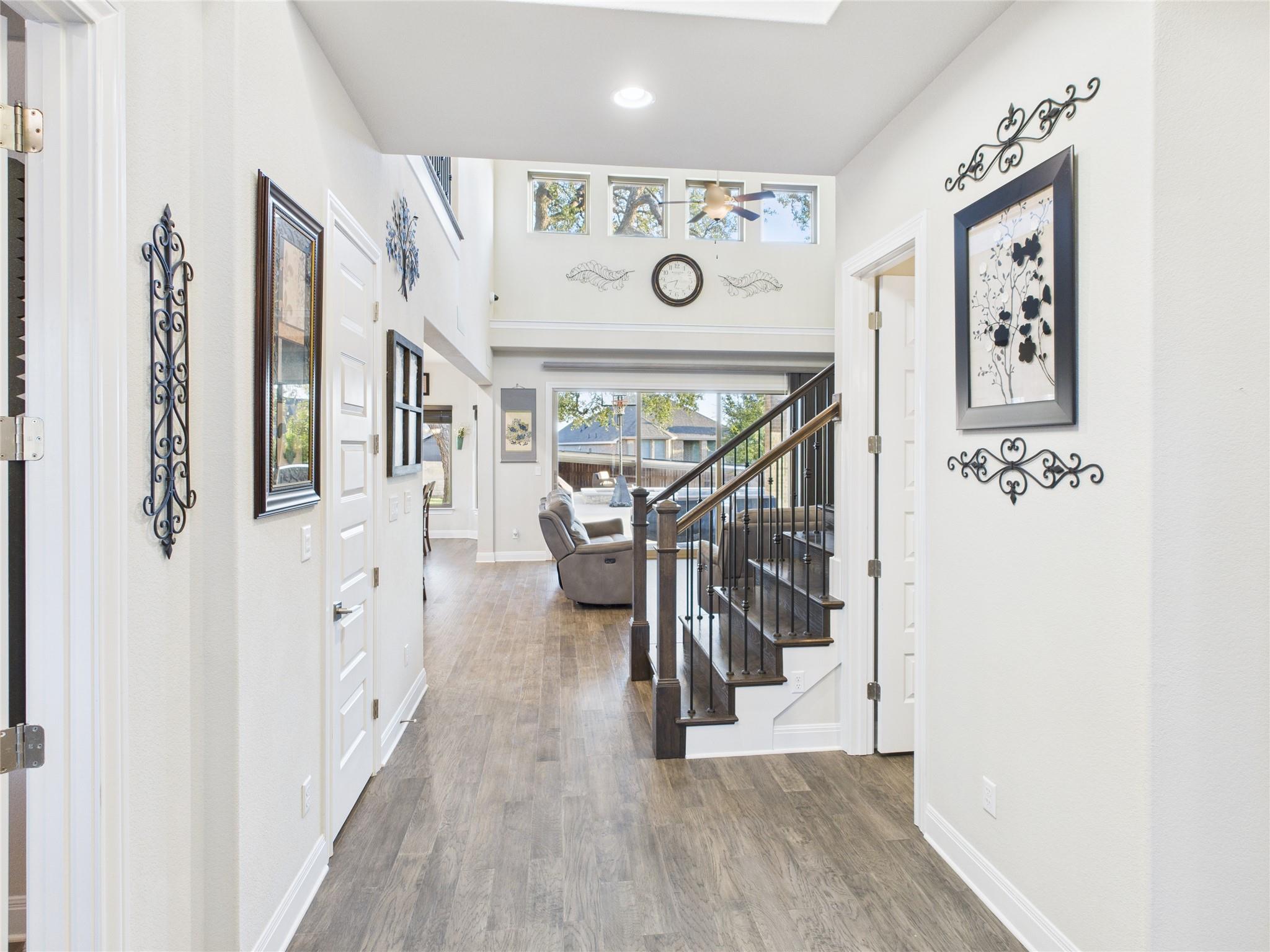 Image 8 of 39 For 125 Frogfruit Way